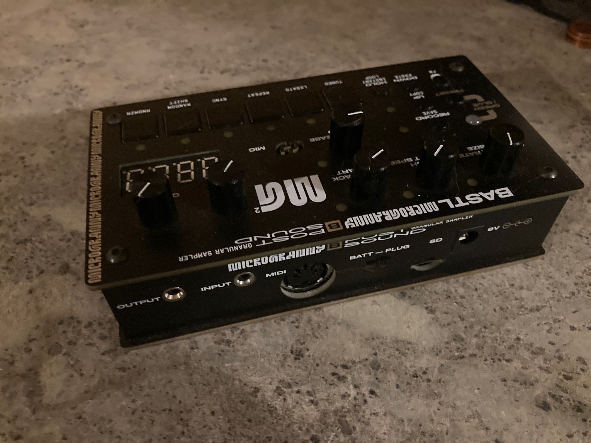 Vends BASTL Microgranny Monolotih