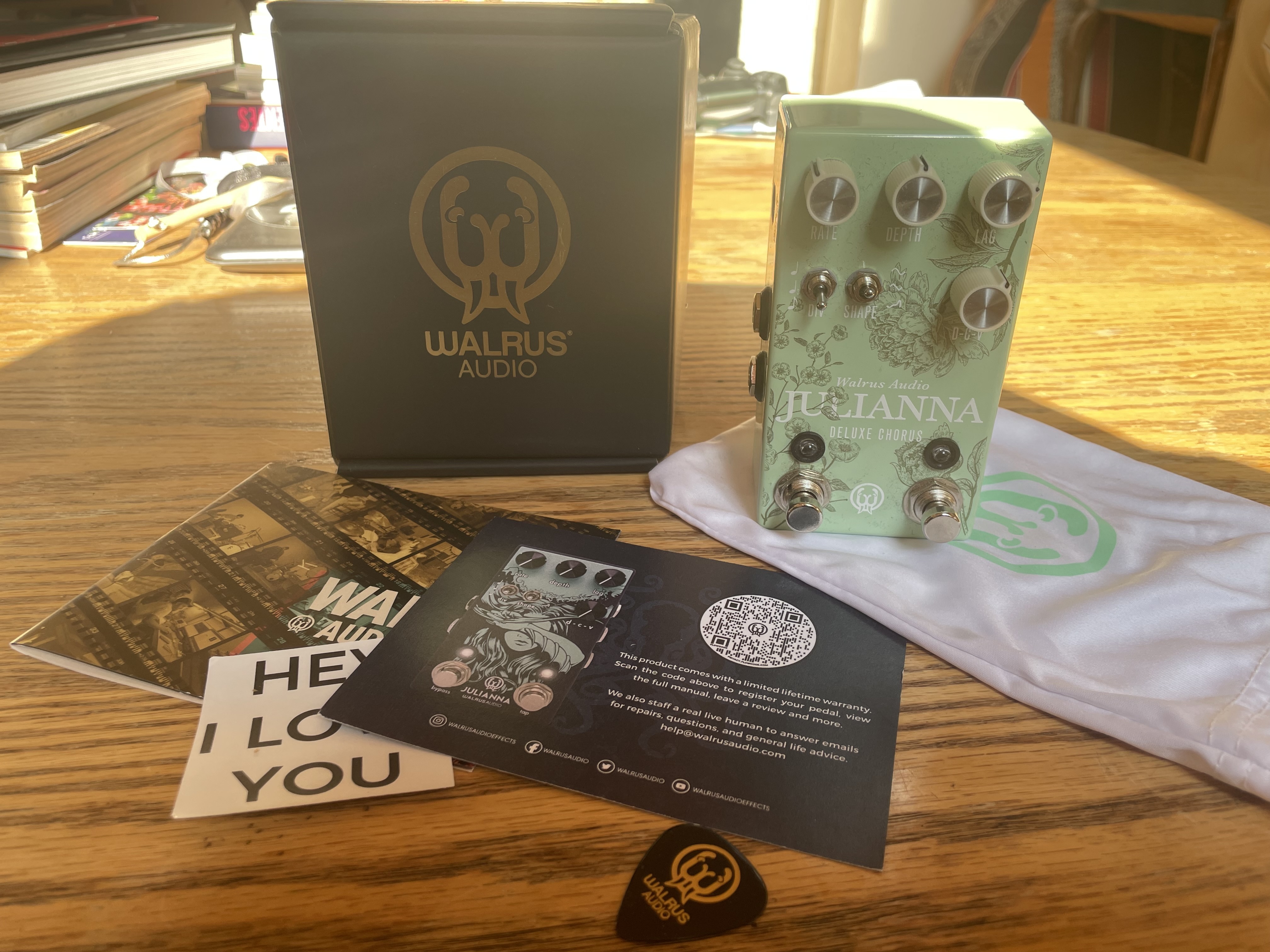 Walrus Audio Julianna - Limited Edition "Floral Series"