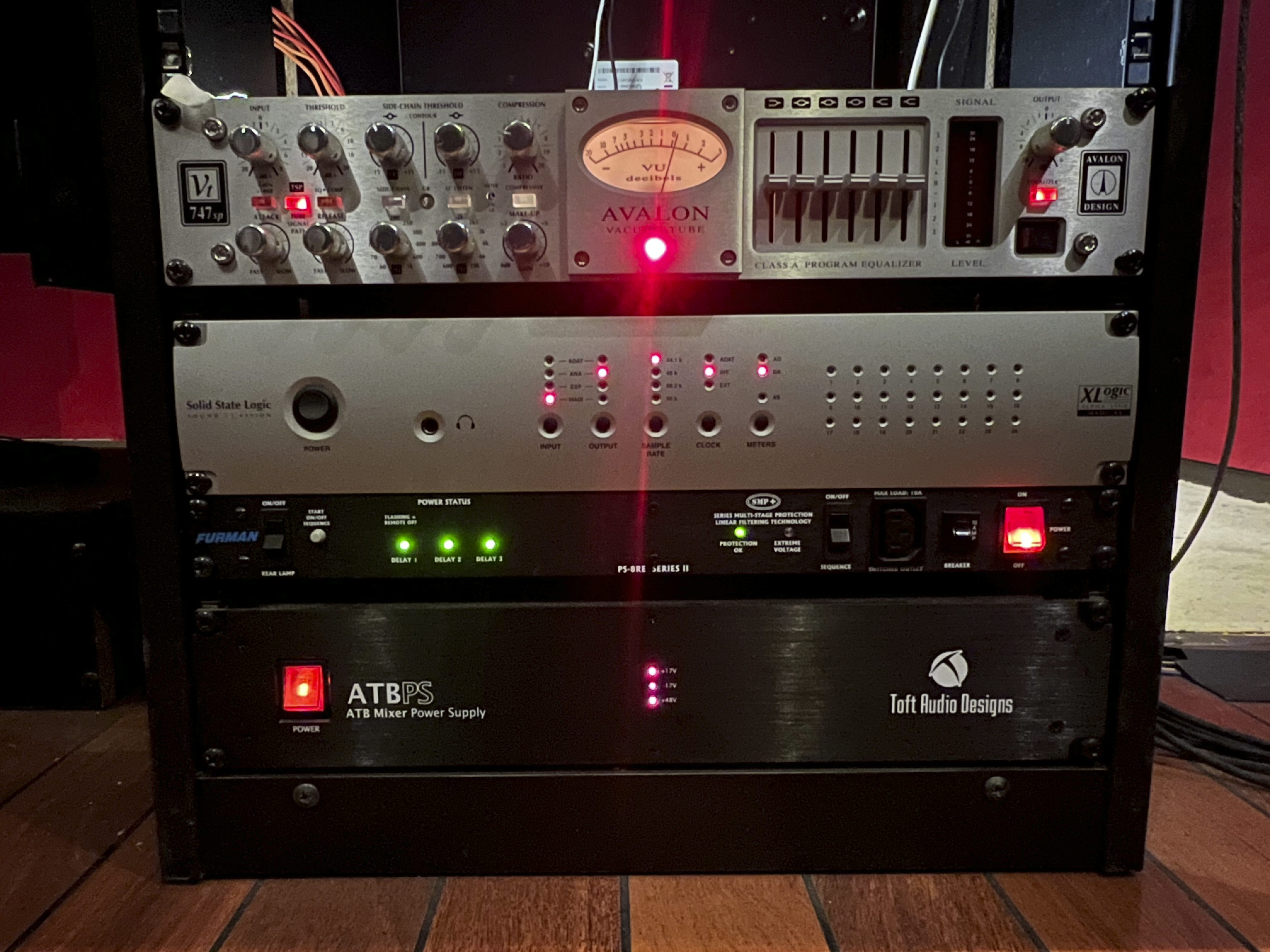Avalon VT‑747sp – Compresseur / Égaliseur à lampes (Class A)