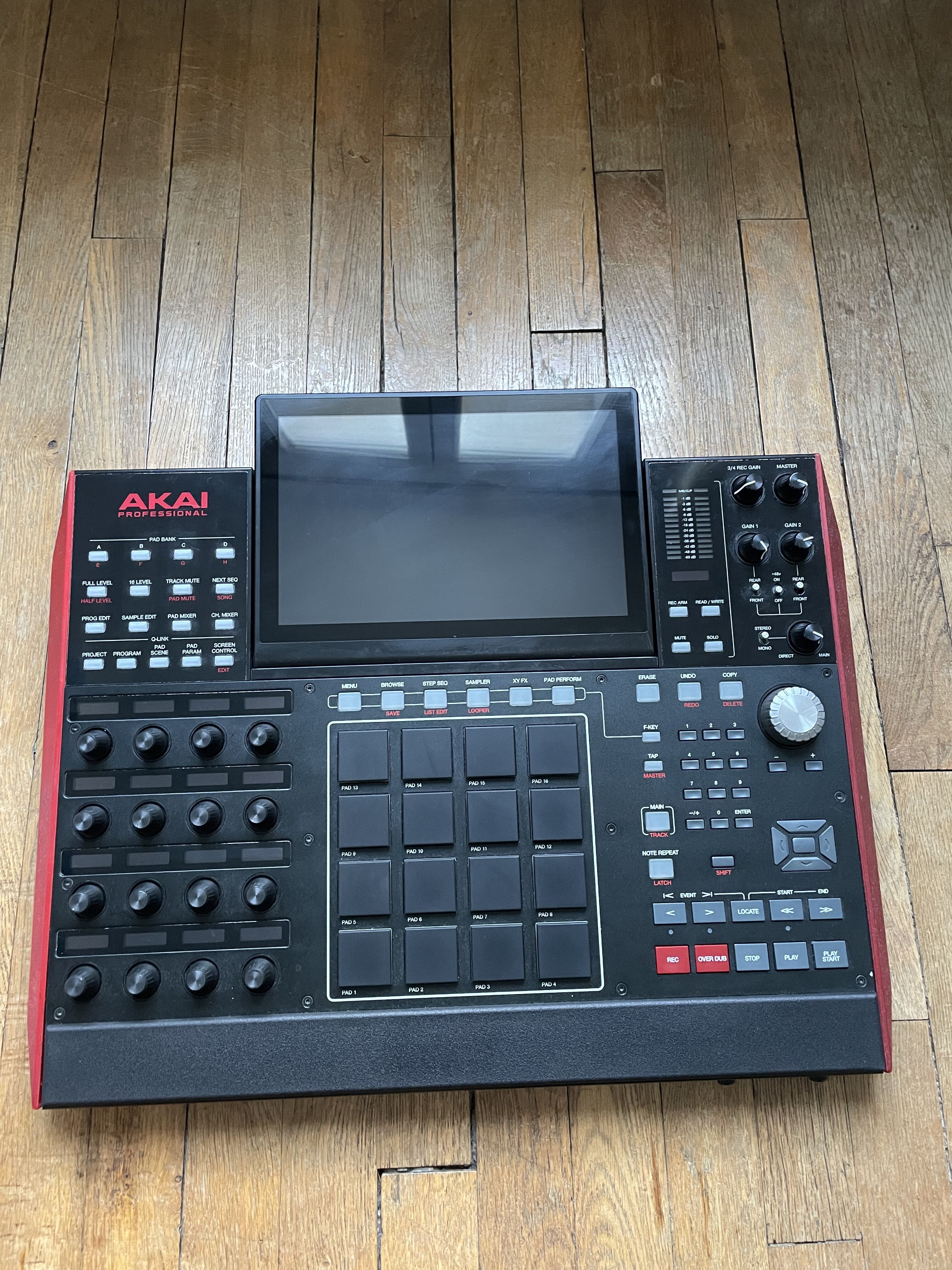 Vends Akai MPC X