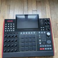 Vends Akai MPC X