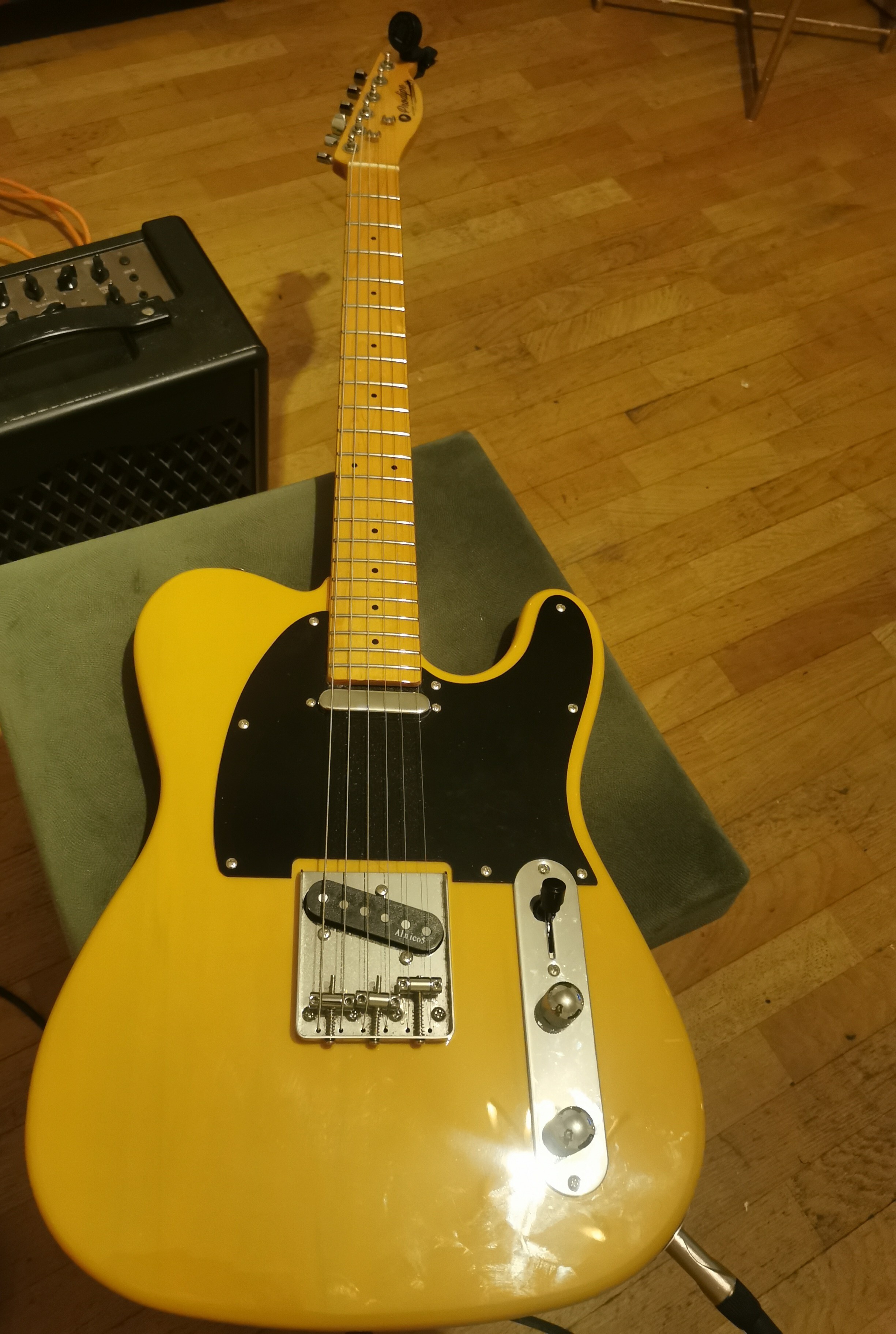 Guitare électrique Telecaster Prodipe et Ampli vox vx II     250 euros le pack