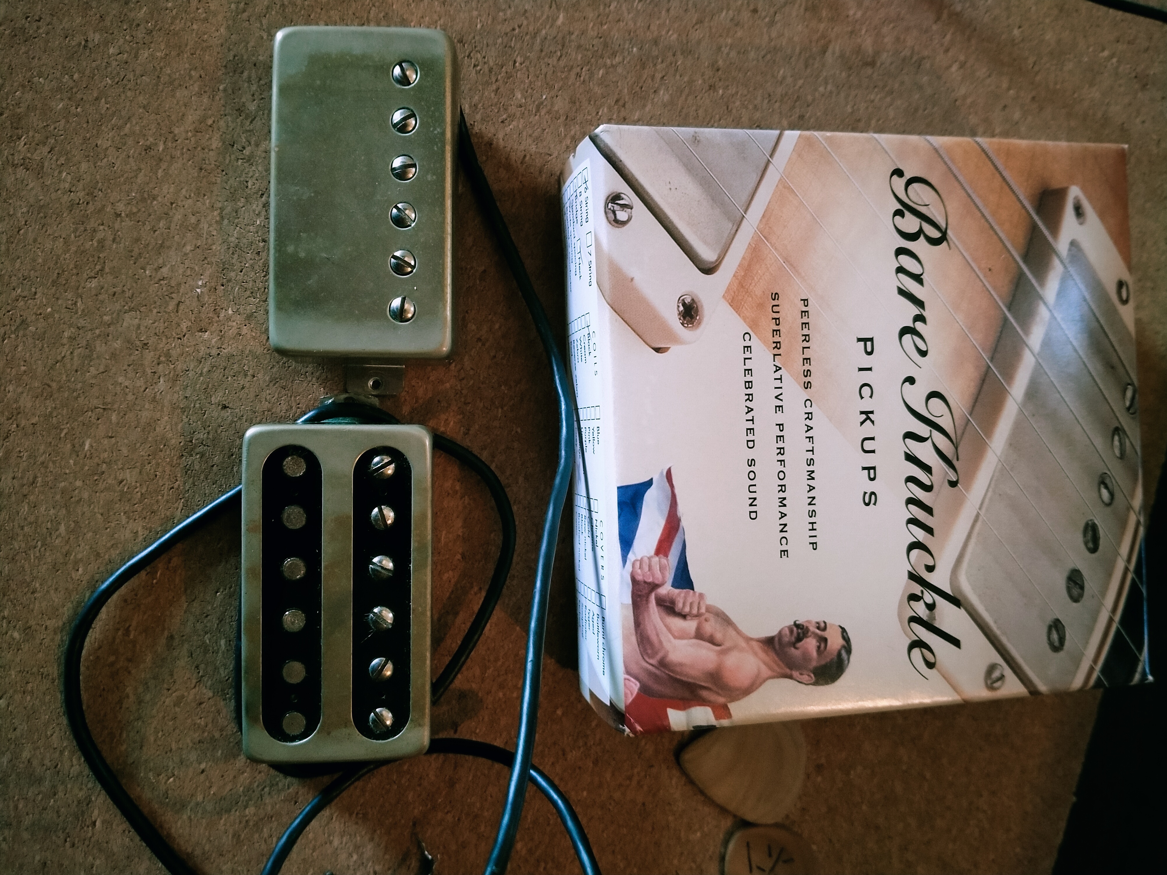 Bare knuckle Nailbomb (paire)