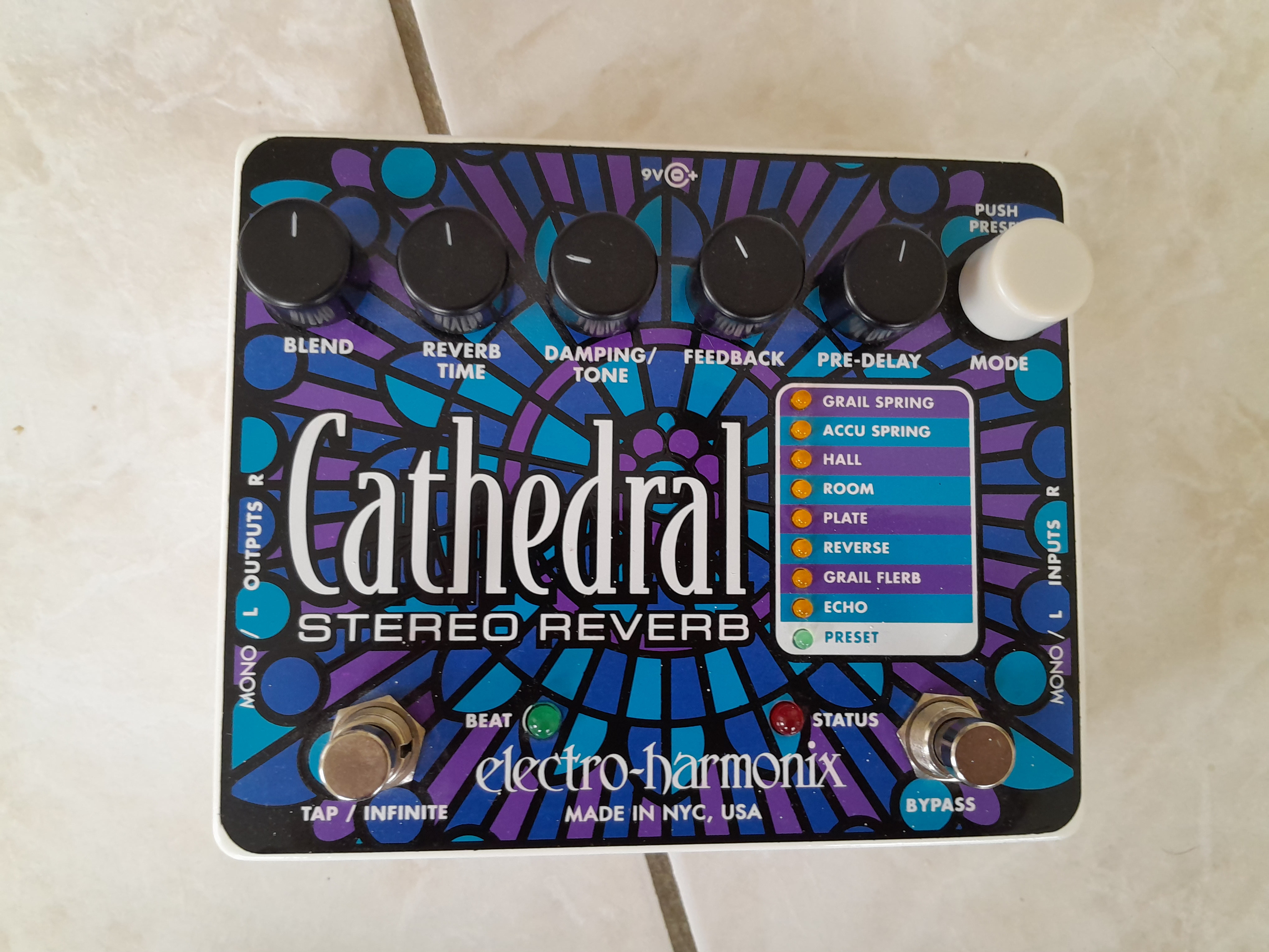Pédale reverb Cathedral Electro Harmonix - Guitares, claviers