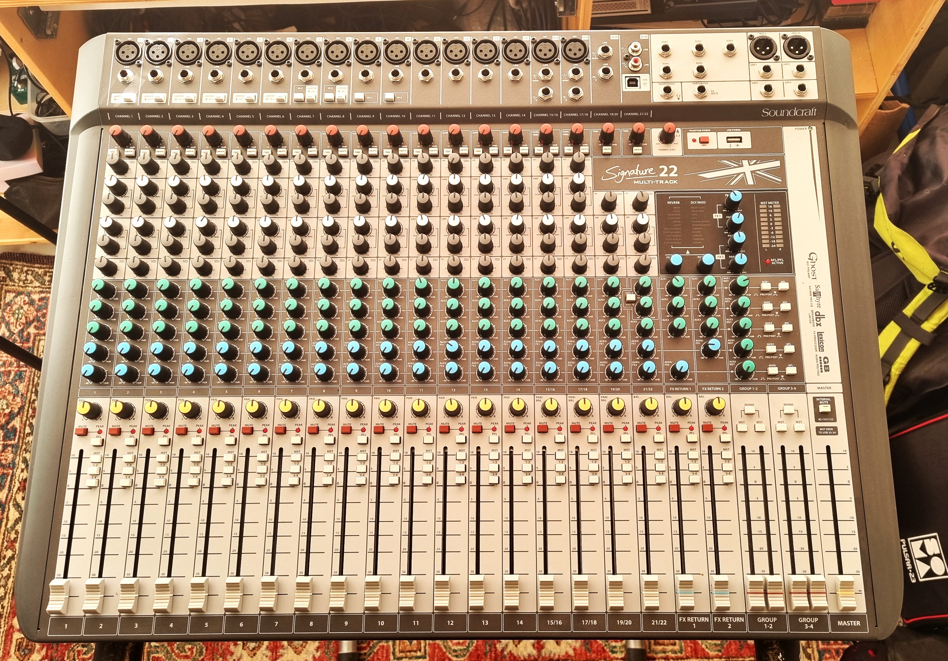 Soundcraft Signature 22 MTK – 570€