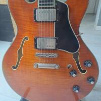 Vend guitare Eastman état neuf