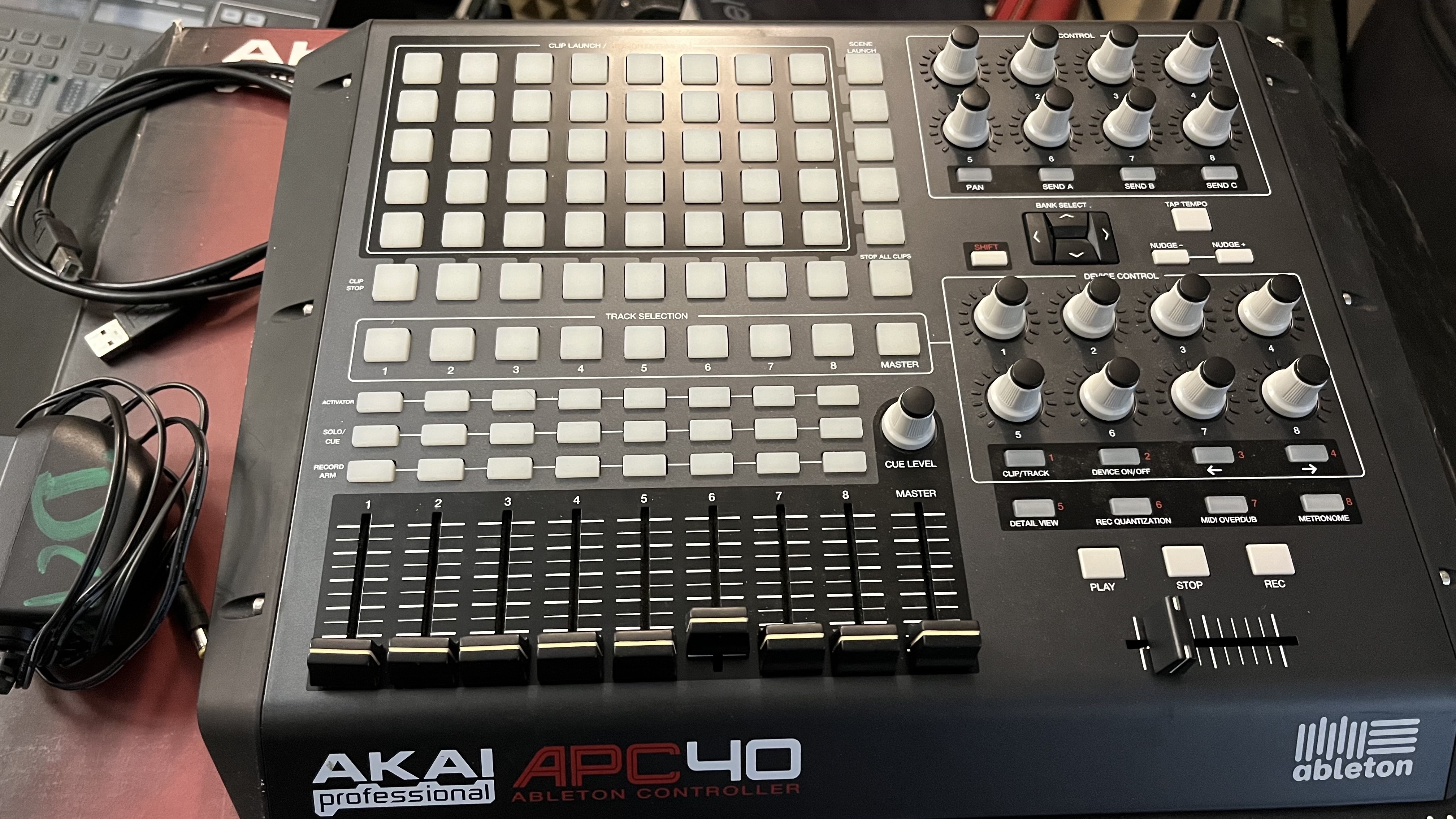 IMG APC40 2