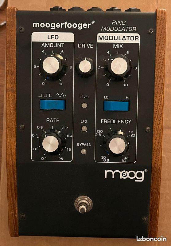 Moog MF-102 Ring Modulator Moogerfooger