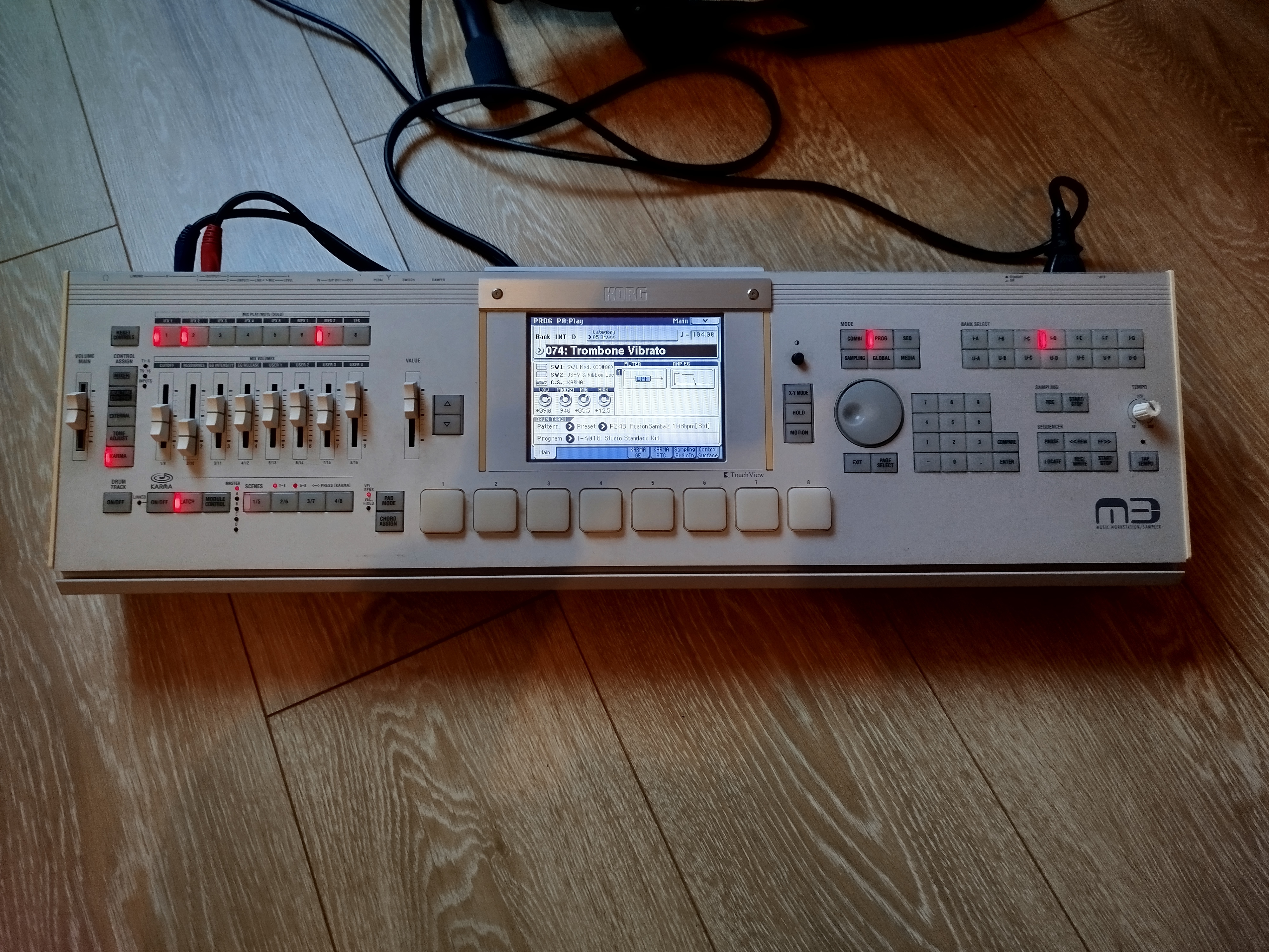 vends Korg M3M