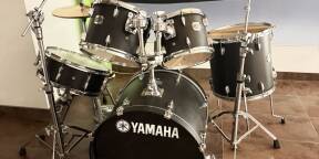 Vends batteries Yamaha Stage Custom Birch Matt Black