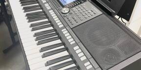 Clavier Yamaha PSR-S 950 + pied + housse