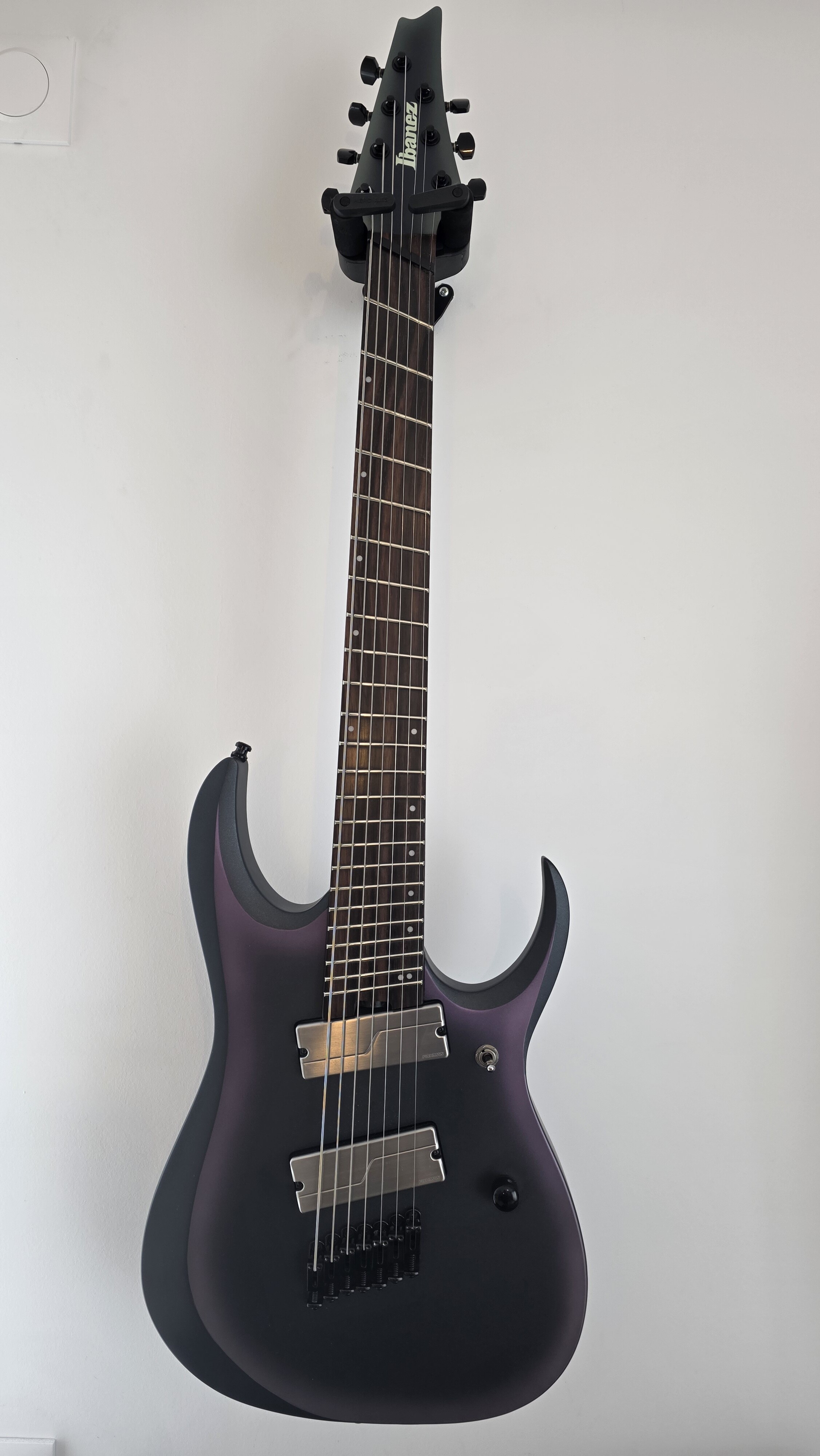 Vends guitare 7 cordes Ibanez RGD71alms-bam 