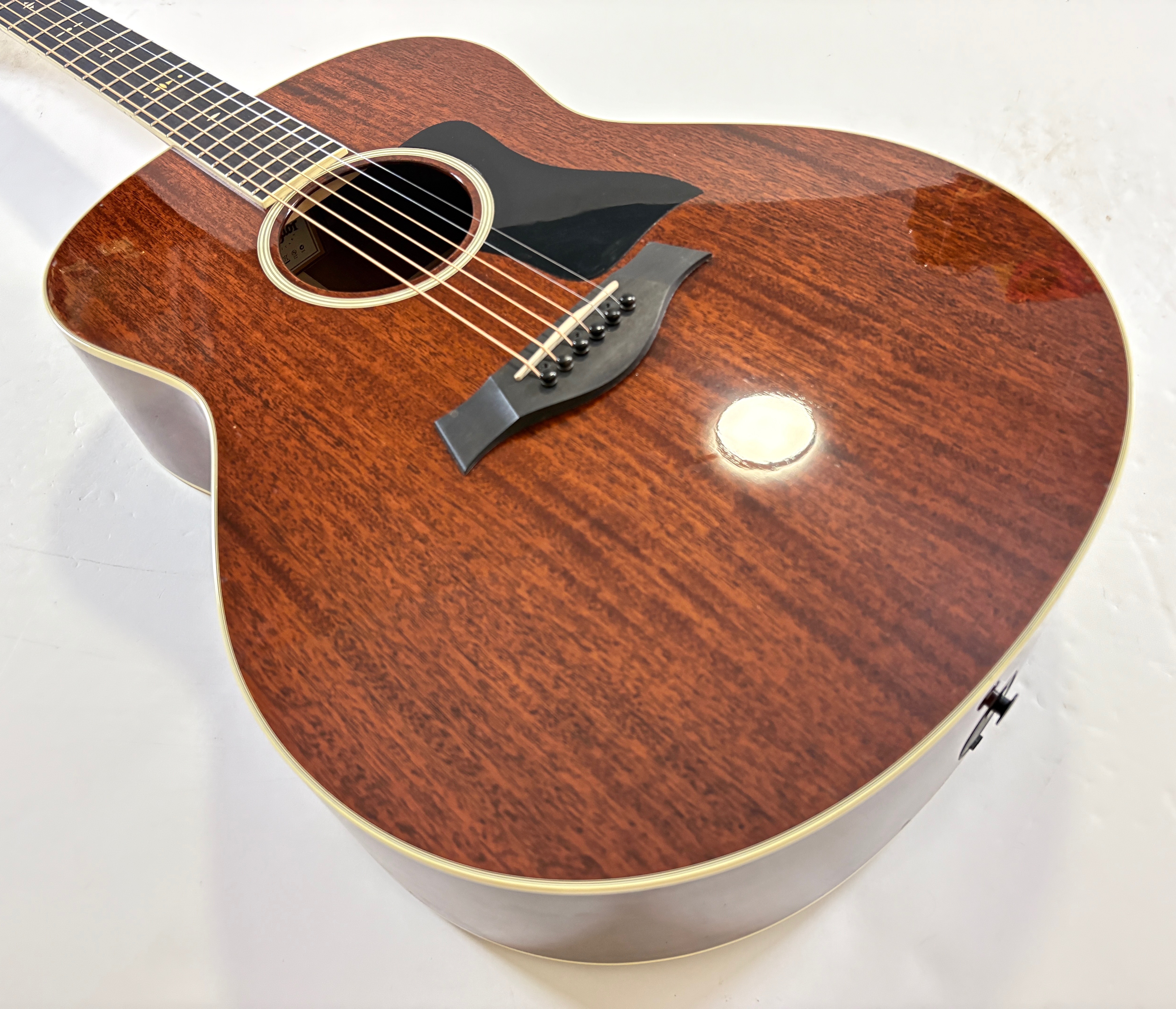 Taylor 528e (24093)