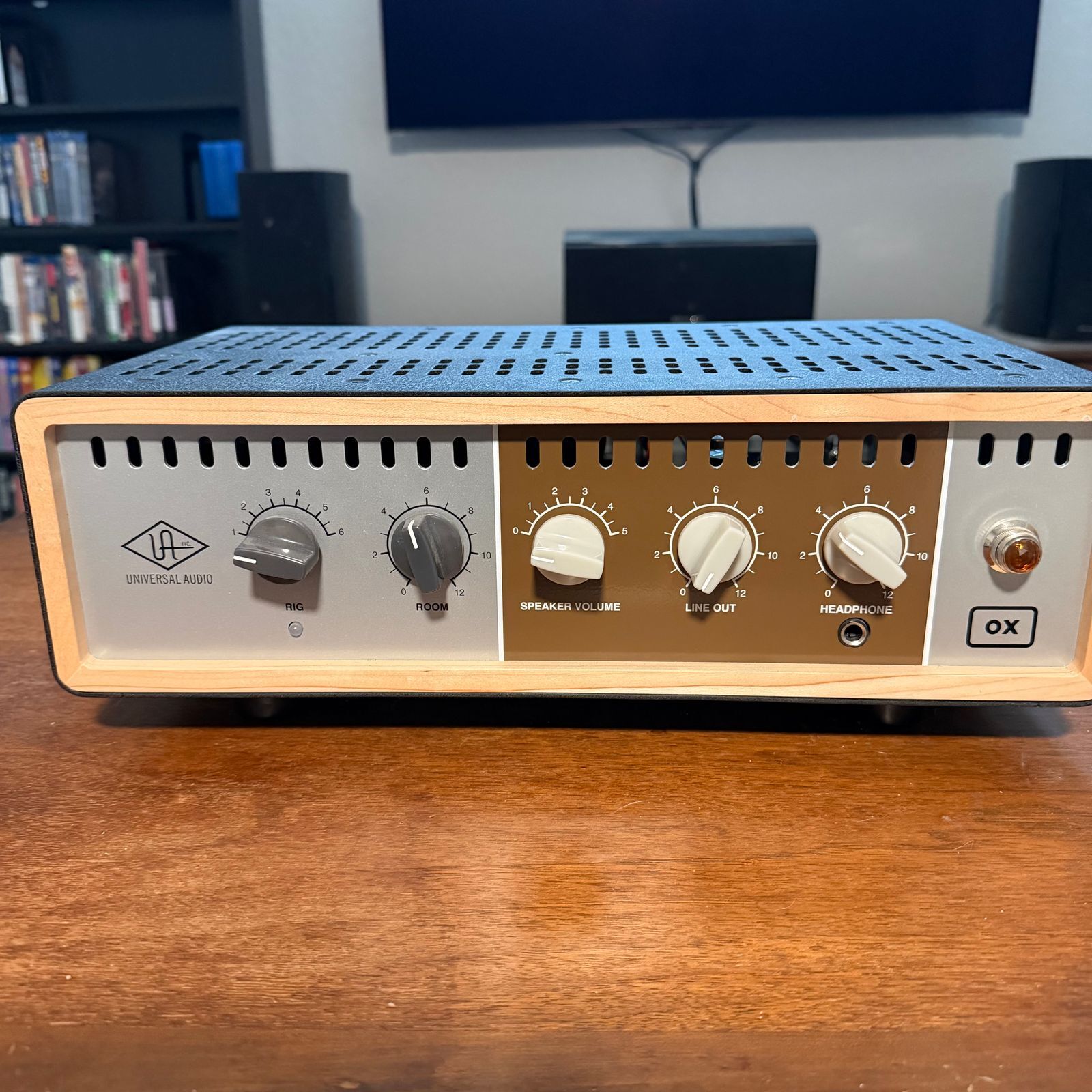 Universal Audio OX + Câble optique offert