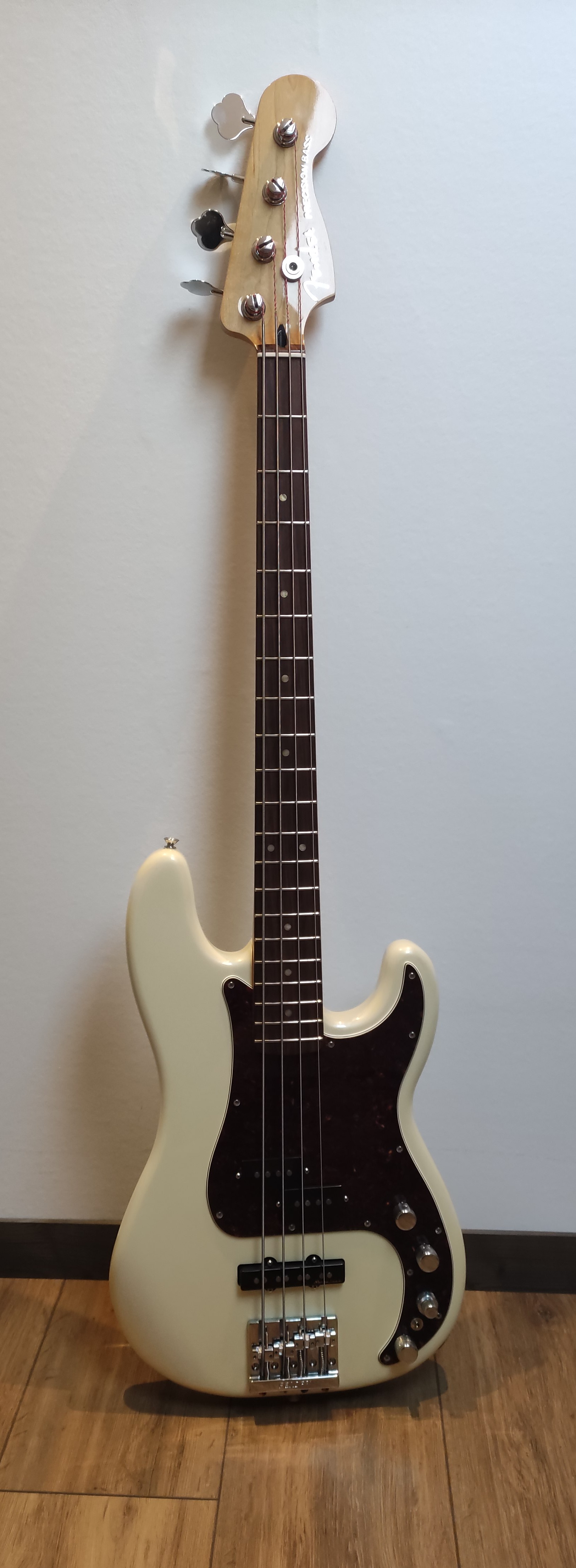 Fender Bass PJ Player plus Olympic White