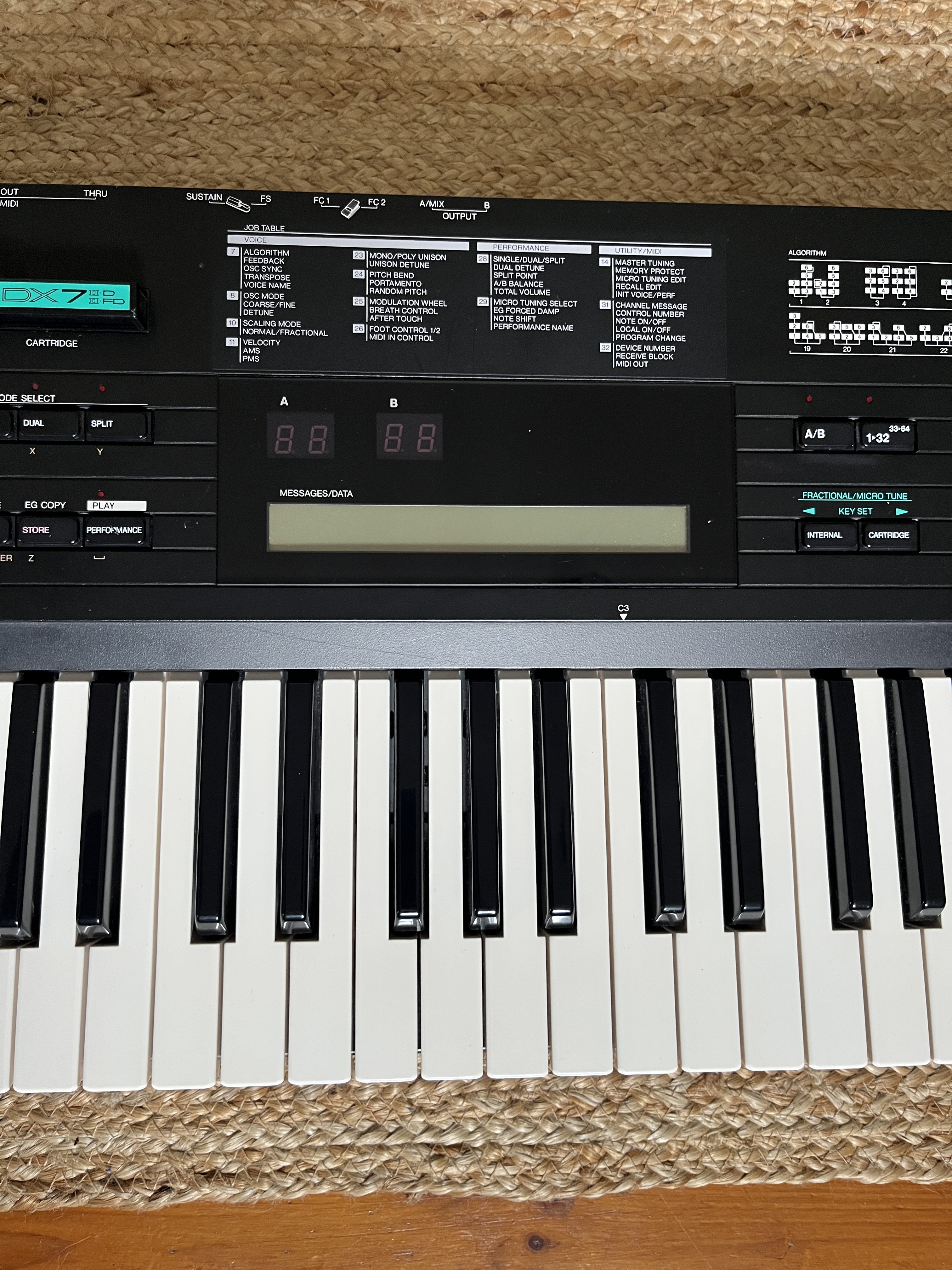 Yamaha DX7 IID (70687)