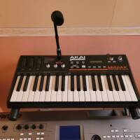 vends synthé akai miniak