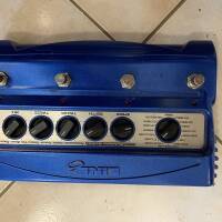 vends pédale multieffets line 6 mm4