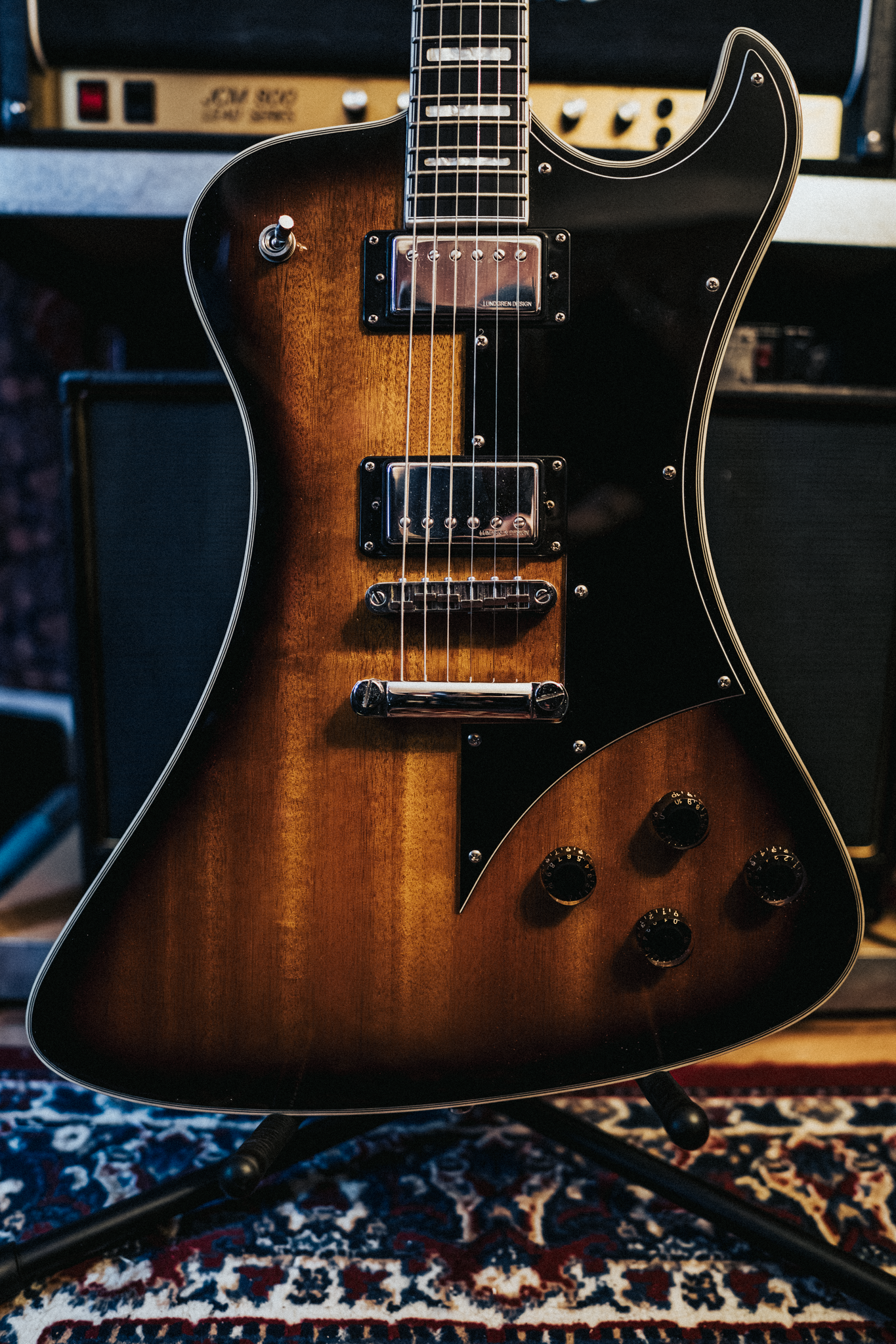 Hagstrom-2