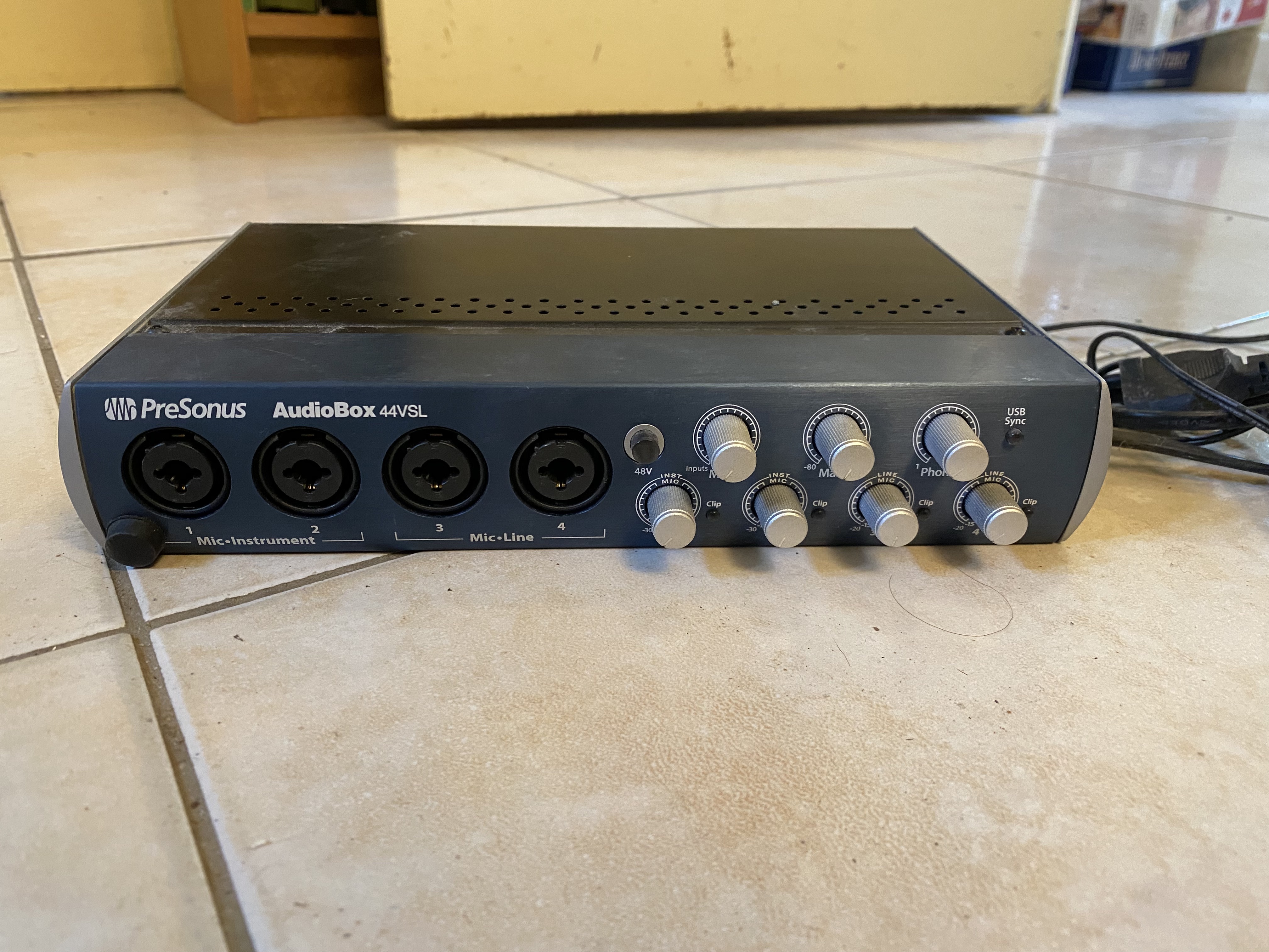 vends presonus audiobox 44vsl