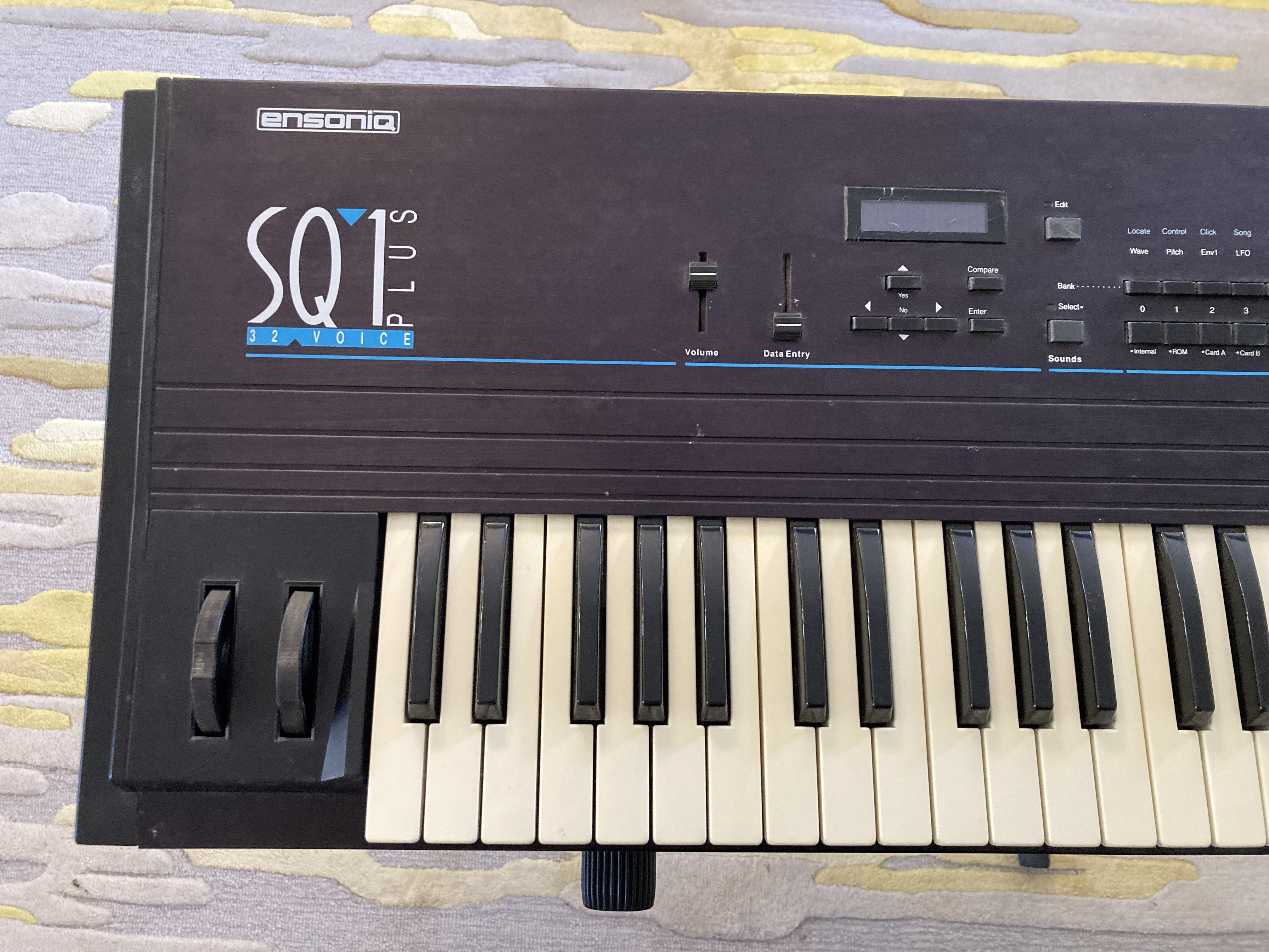 Vends Ensoniq SQ1 Plus