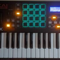 Akai MPK249 - Clavier maître USB/MIDI 49 touches - Comme neuf