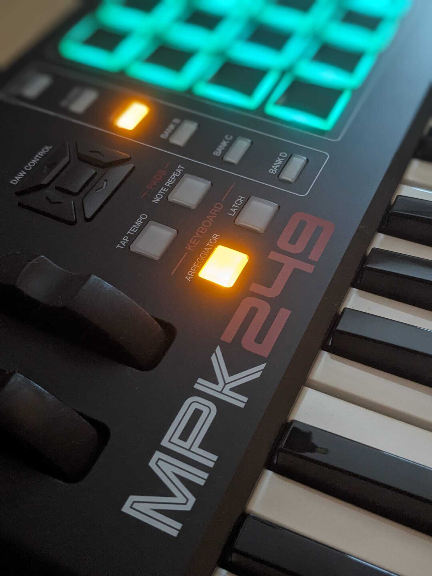 Akai - Mpk249 (8)