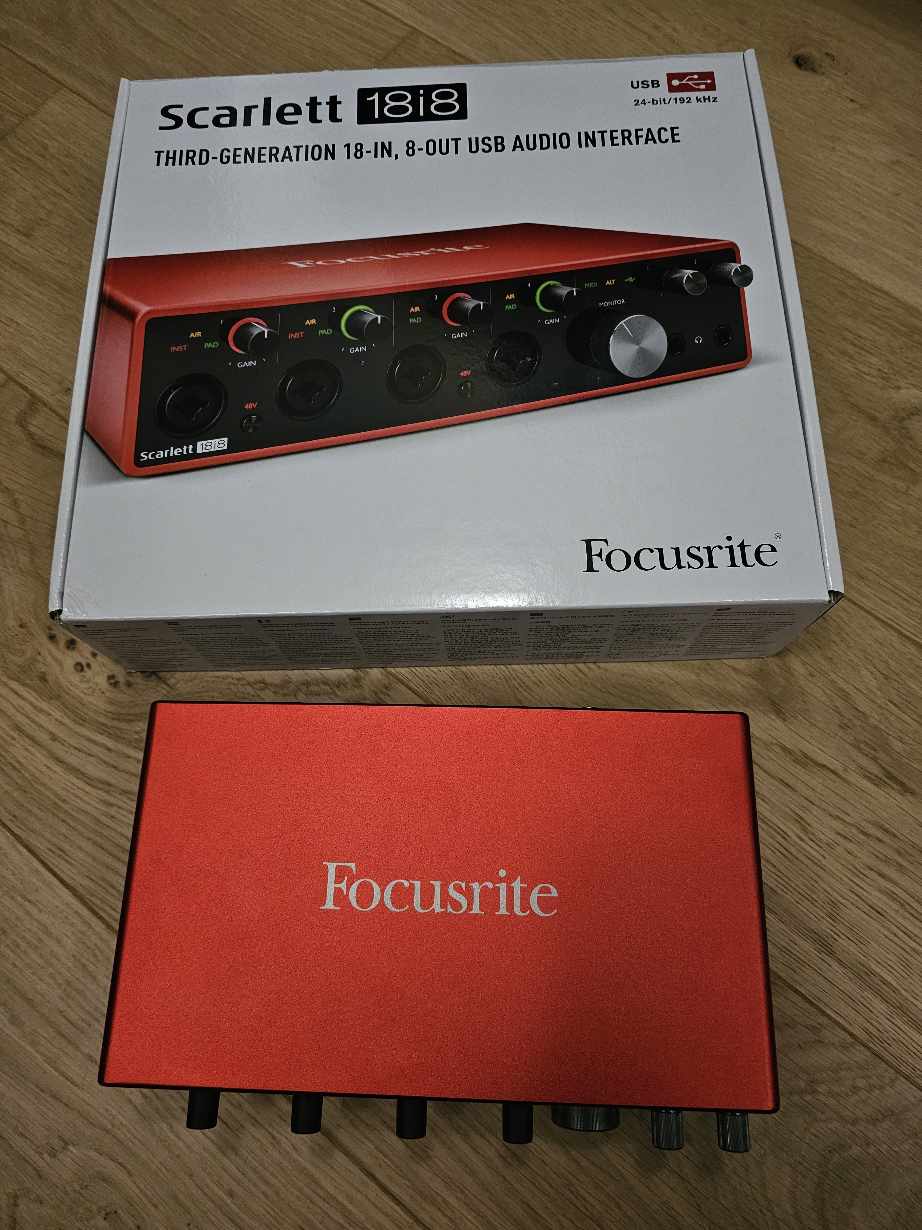 Vends Interface audio Focusrite Scarlett 18i8 (3rd gen)