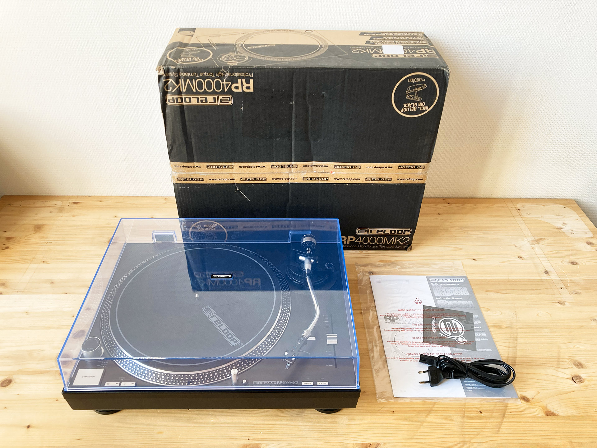 Reloop RP4000 MK2 + Reloop DUST COVER