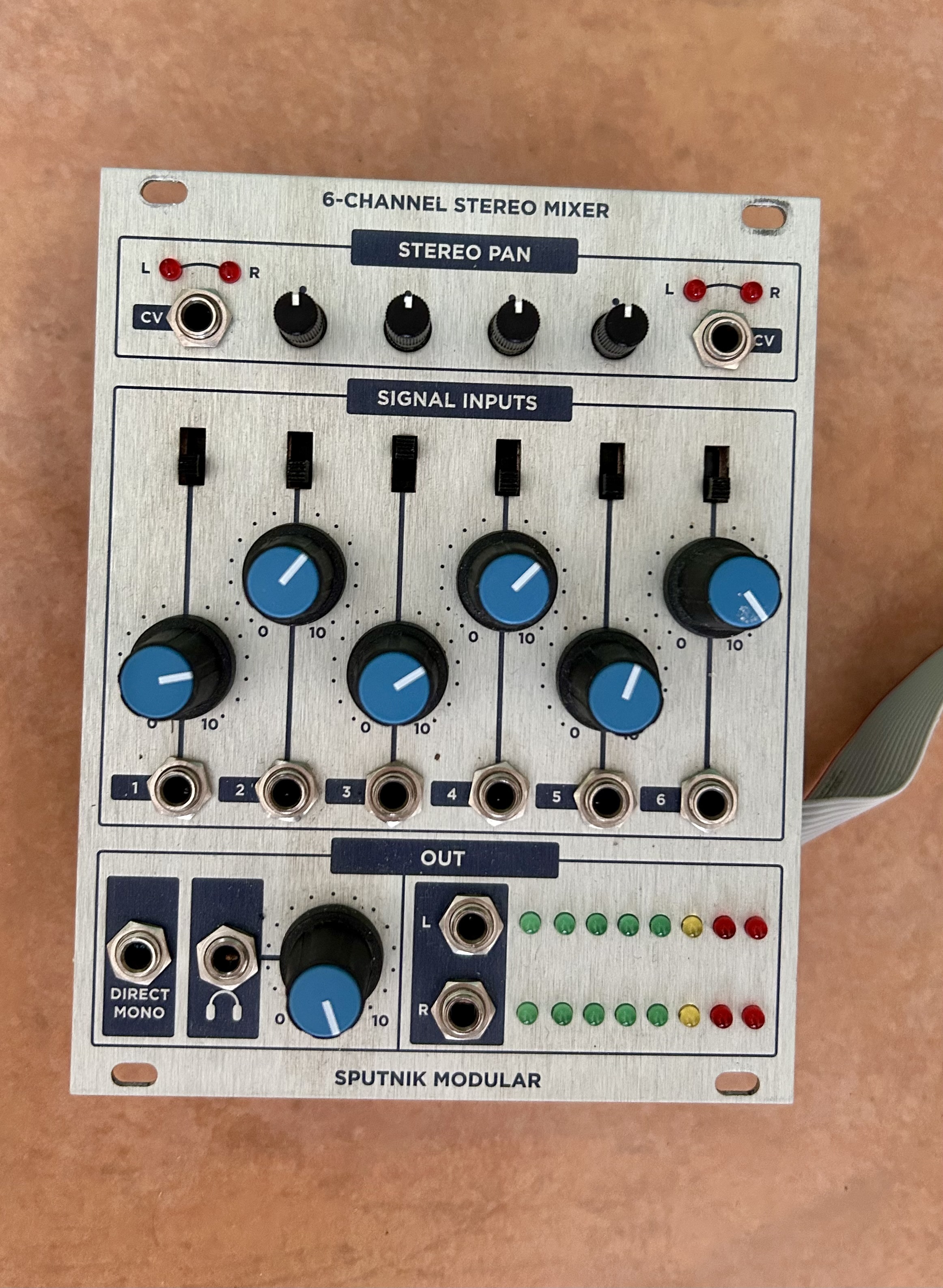 Sputnik modular 6 channel stereo mixer 