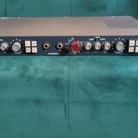 vends Aurora Audio GTQ2 ( a besoin d'etre revisé )