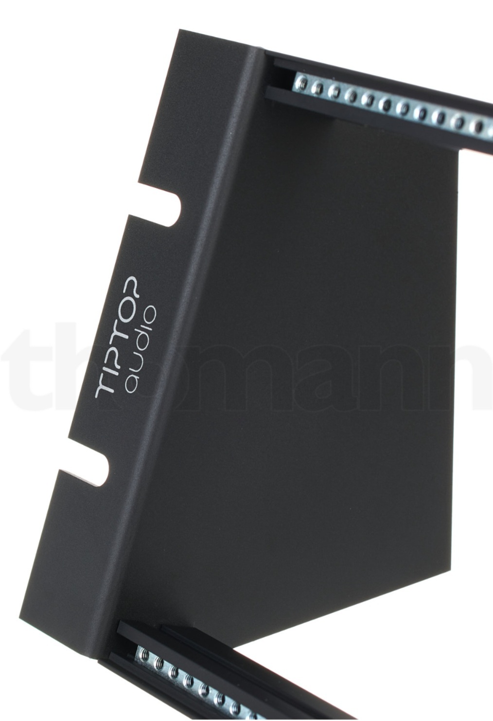 2 rails et 2 oreilles tiptop audio 84hp