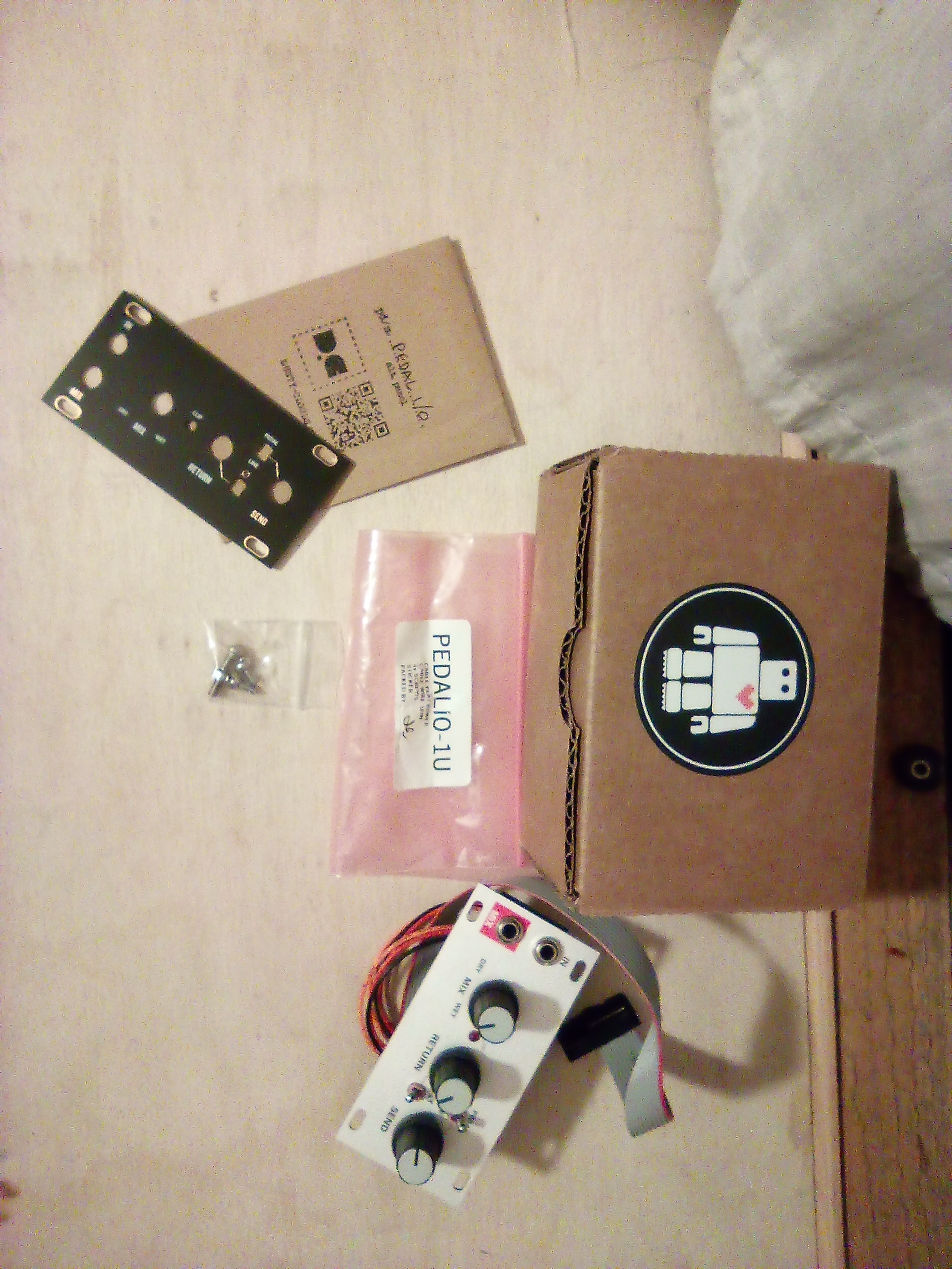 vends intellijel pedal i/o 1u