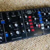 BEHRINGER MODEL D MINIMOOG