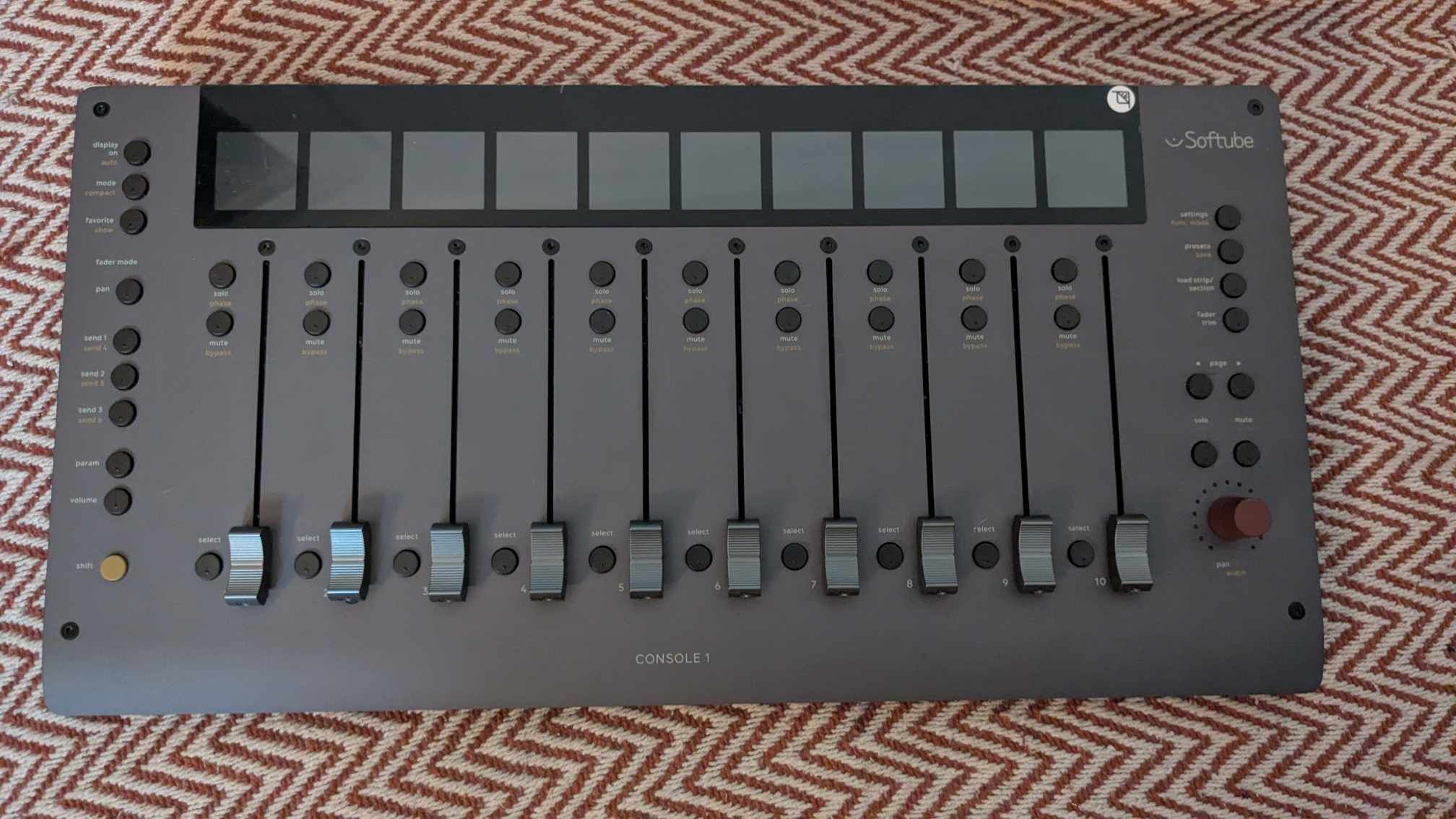 Vends contrôleur Softube Console 1 Fader mk3