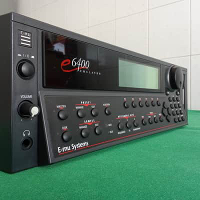 Echantillonneur E-Mu E6400 + lecteur SCSI + 4 CD de sons