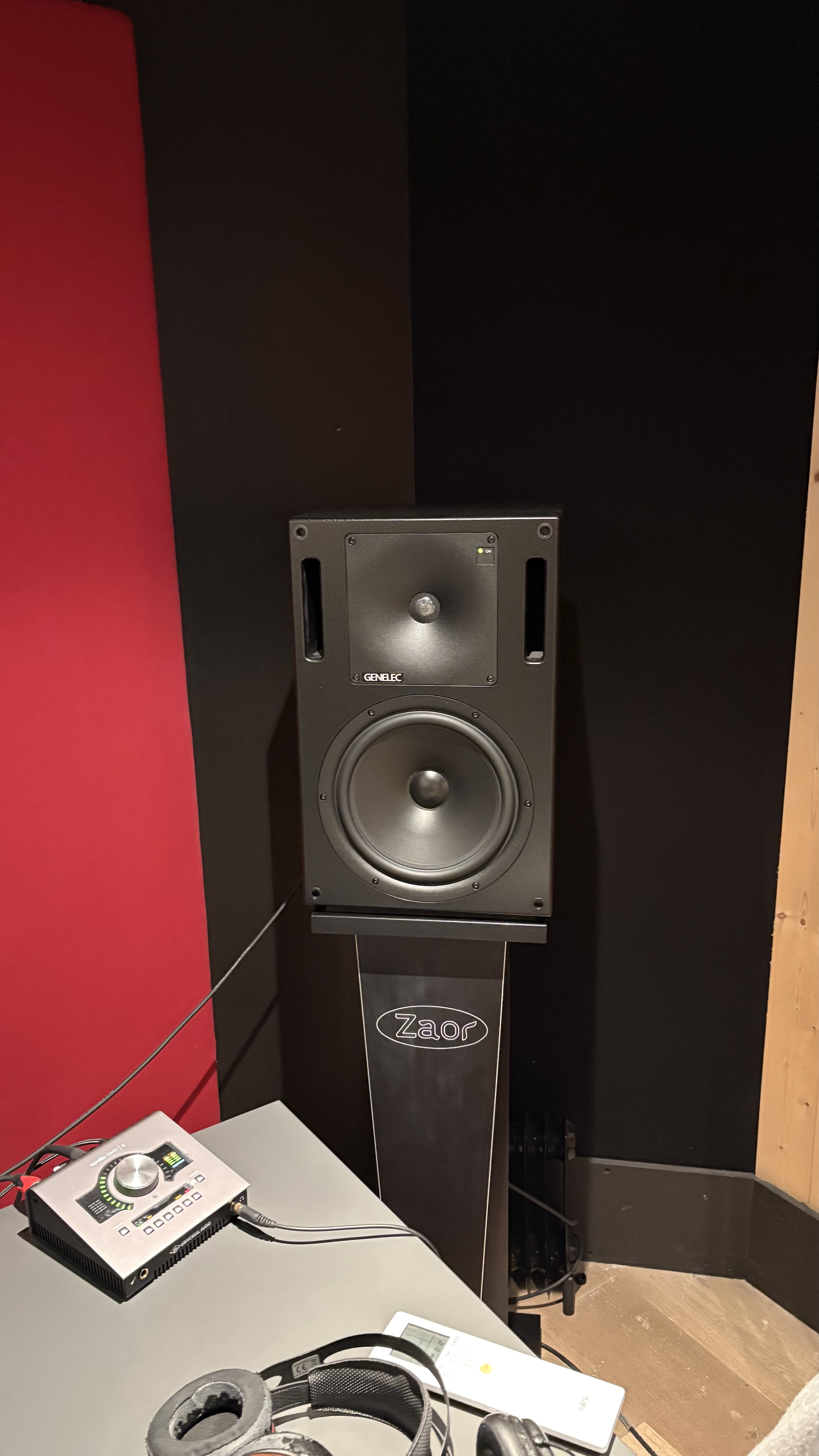 Vend Genelec encore sous garantie 