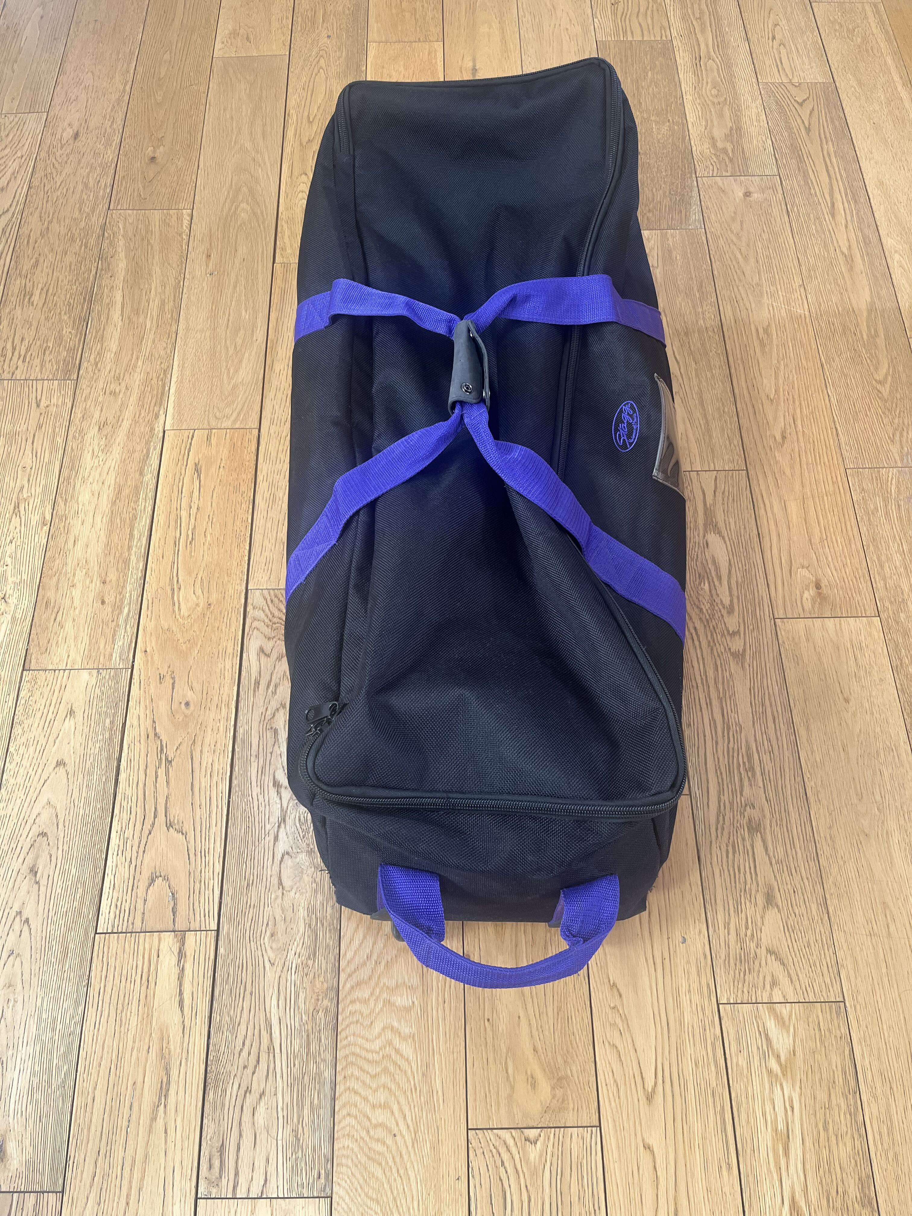 Housse Hardware Stagg 38” avec roulettes