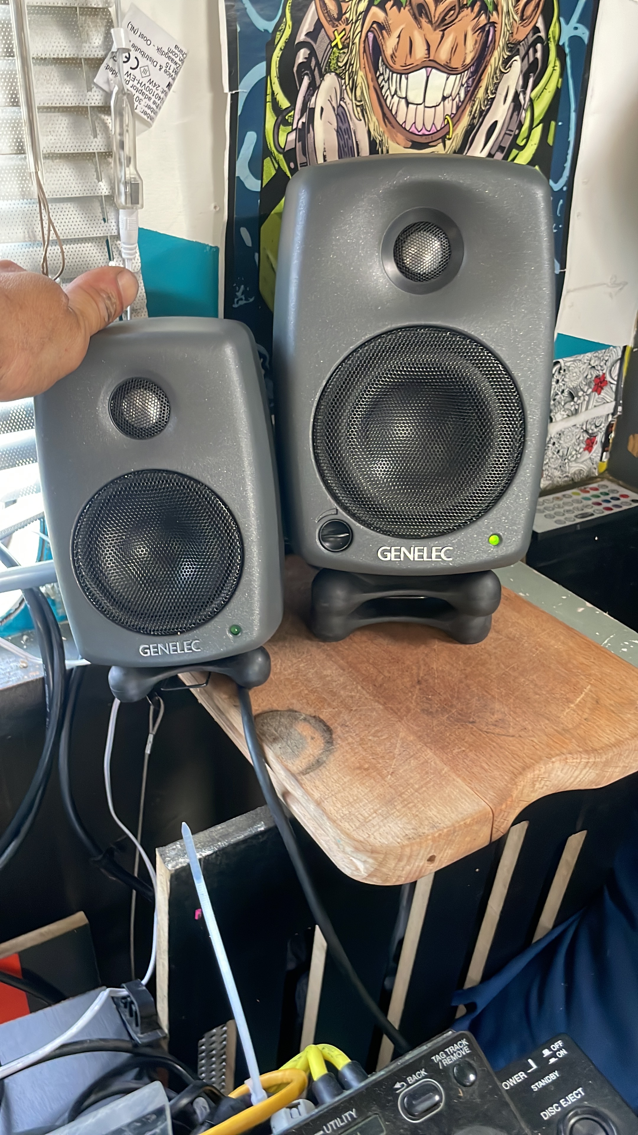 Vends enceintes studio 8020c 