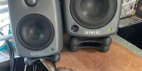 Vends enceintes studio 8020c