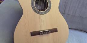 Guitare classique d'étude 4/4 Laqant by Alhambra