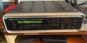 Roland JV-1080 + 3 cartes SR‑JV80 + SKB 1U