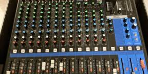Table de mixage Yamaha MG16XU + Flight Case