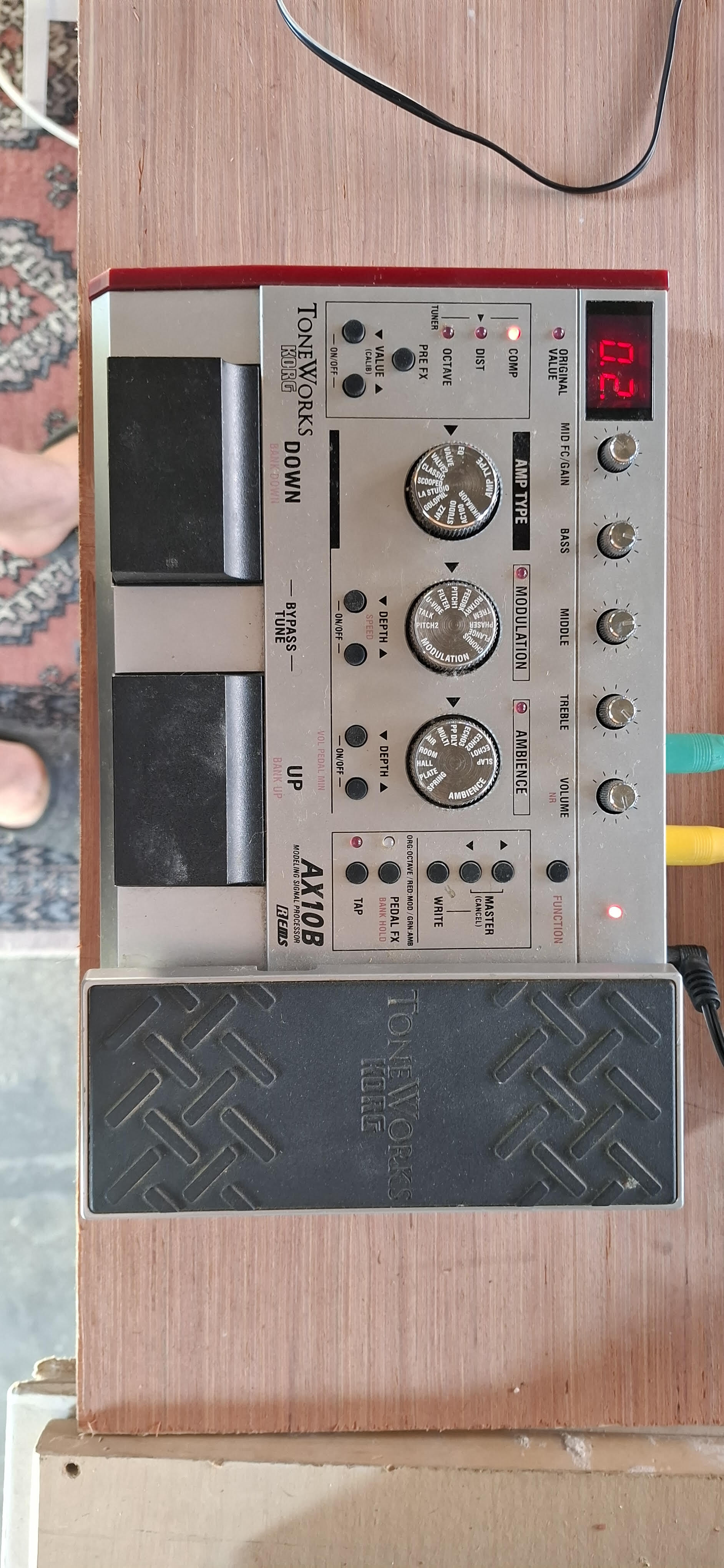 multieffet basse Korg AX10b