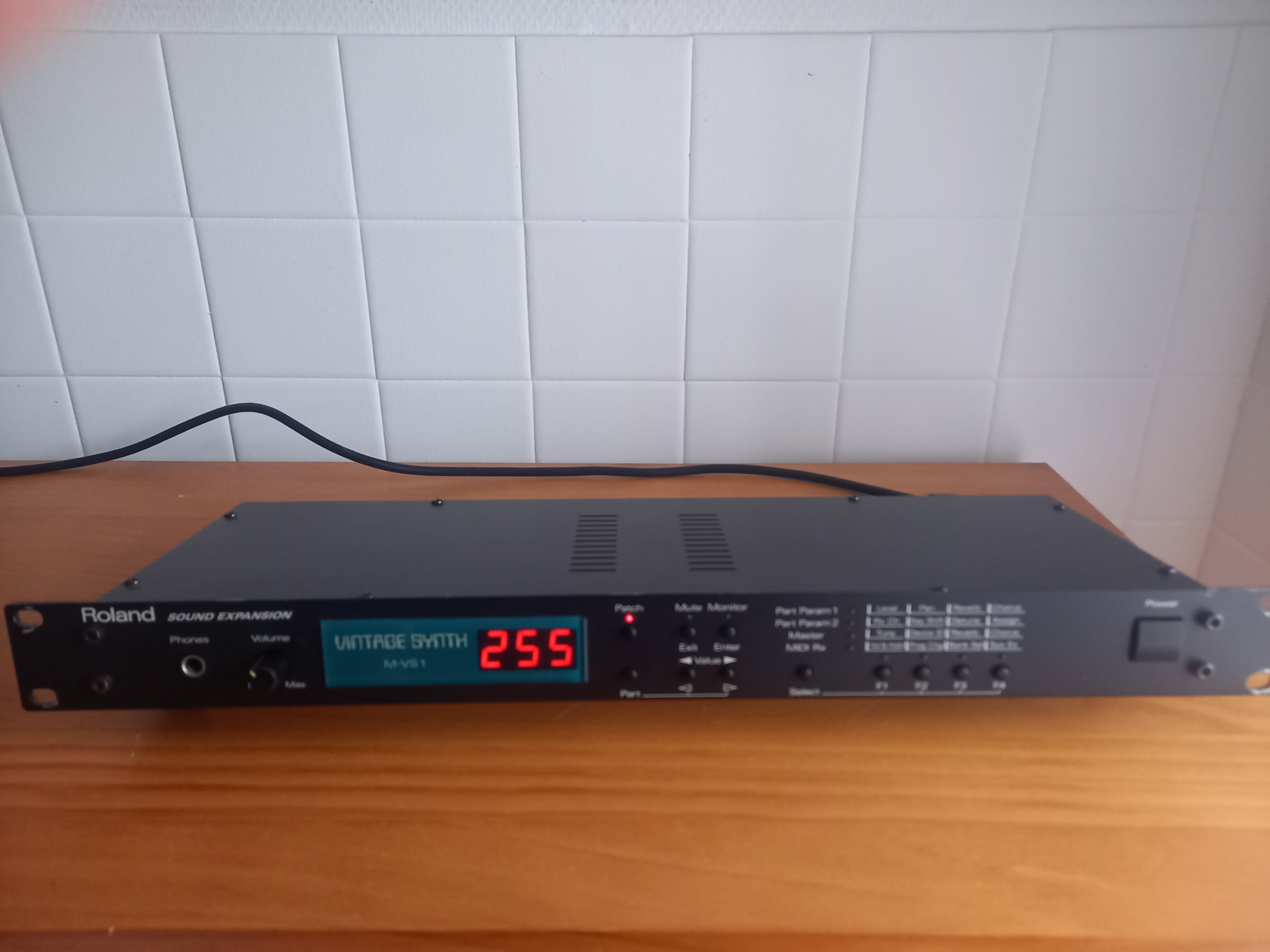 Vends Roland M-VS1 Vintage Synth