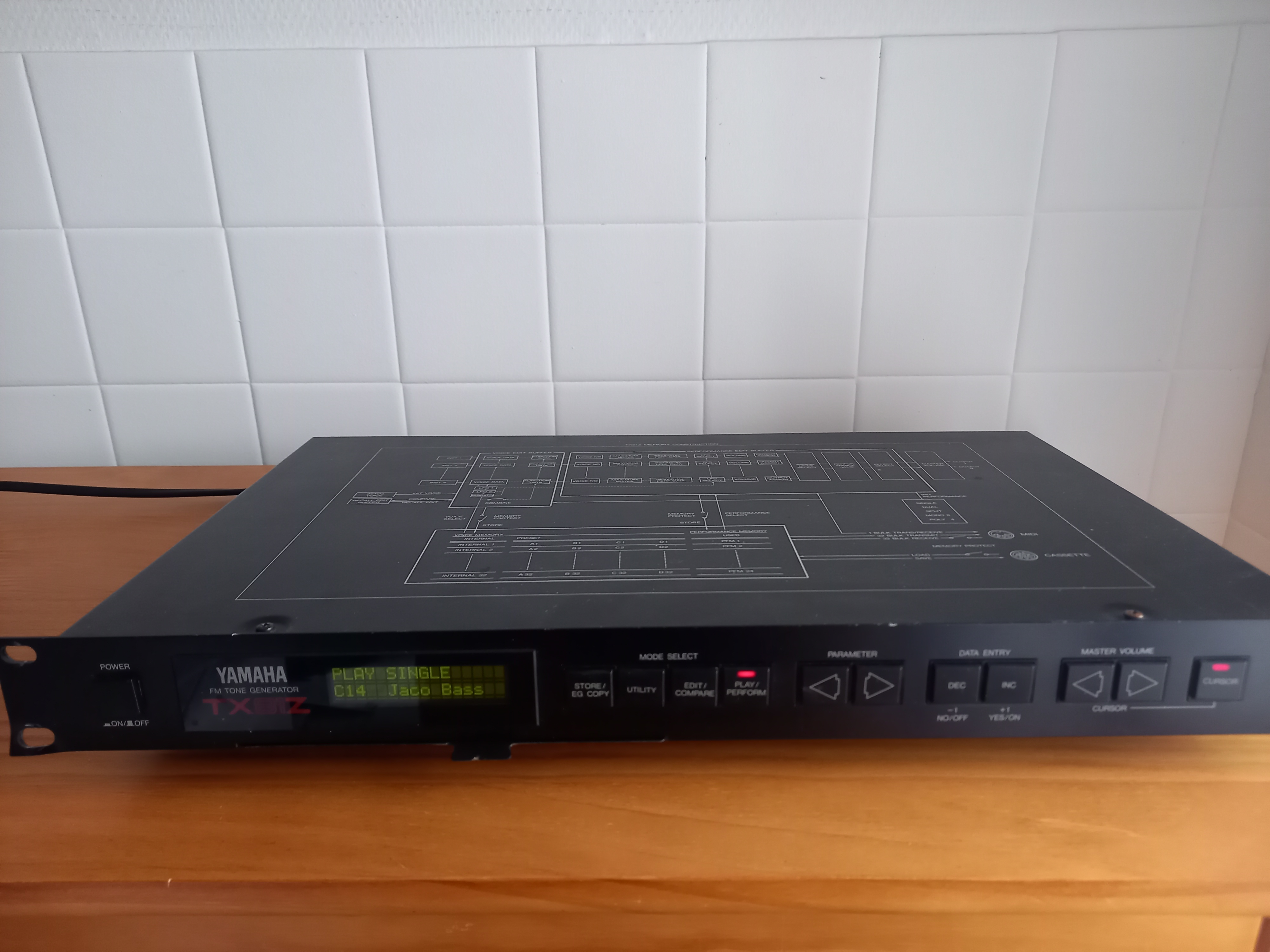 Vends Yamaha TX81Z