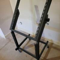 Vends Chariot rack studio 19" 12U + 9U