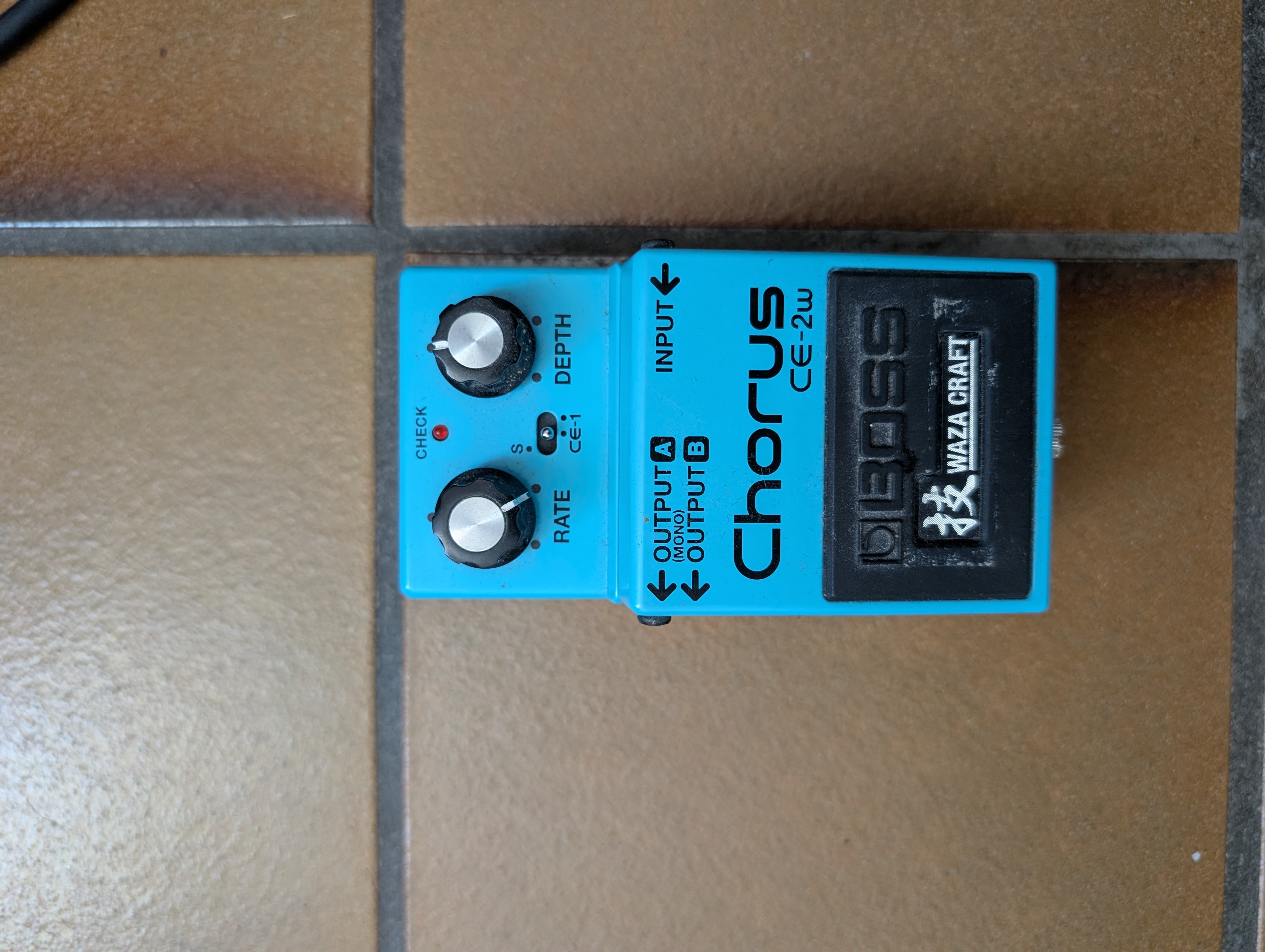 Vends boss ce-2w