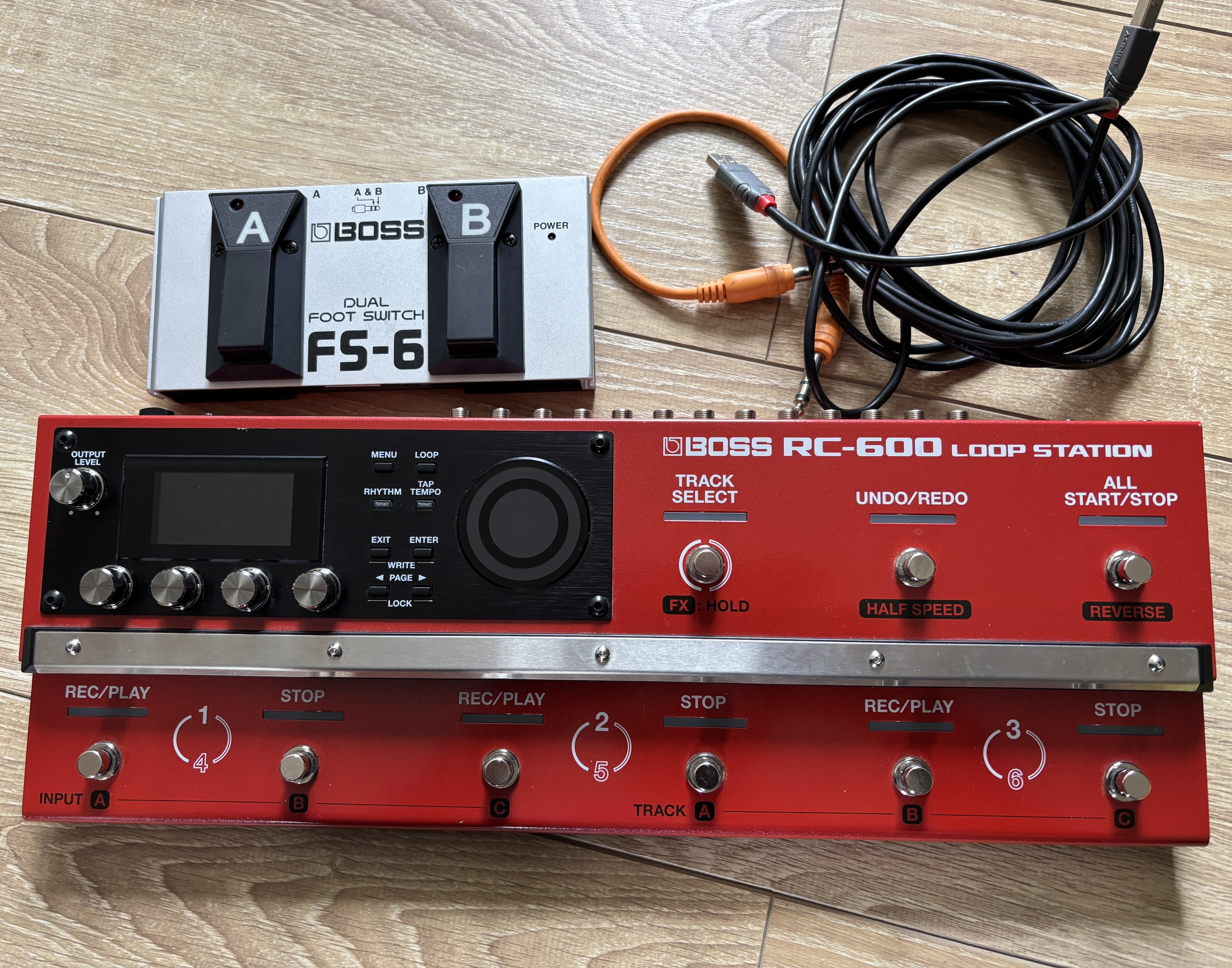 Vends LoOp StatioN RC-600