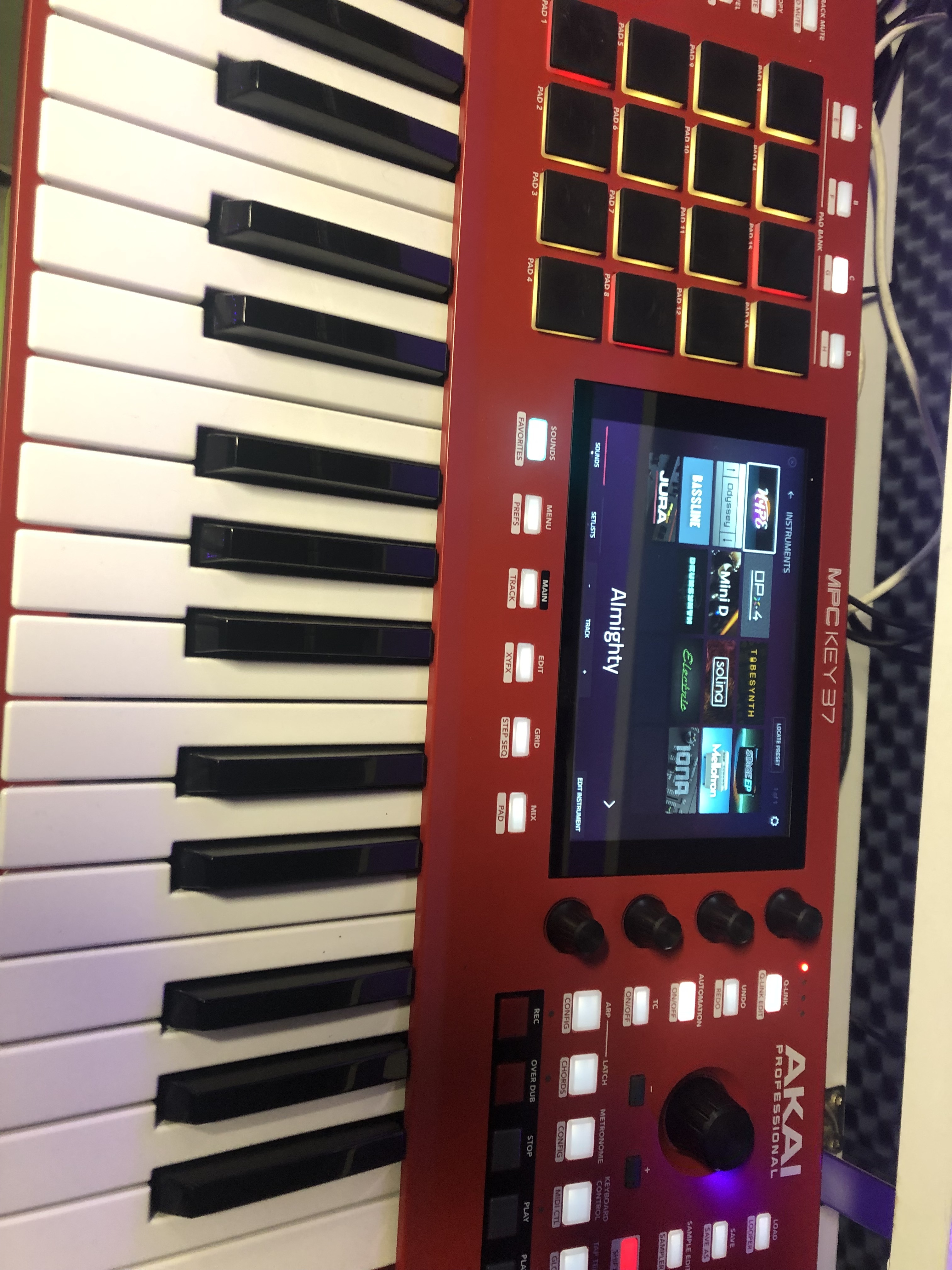 Vends ou échange akai mpc key 37
